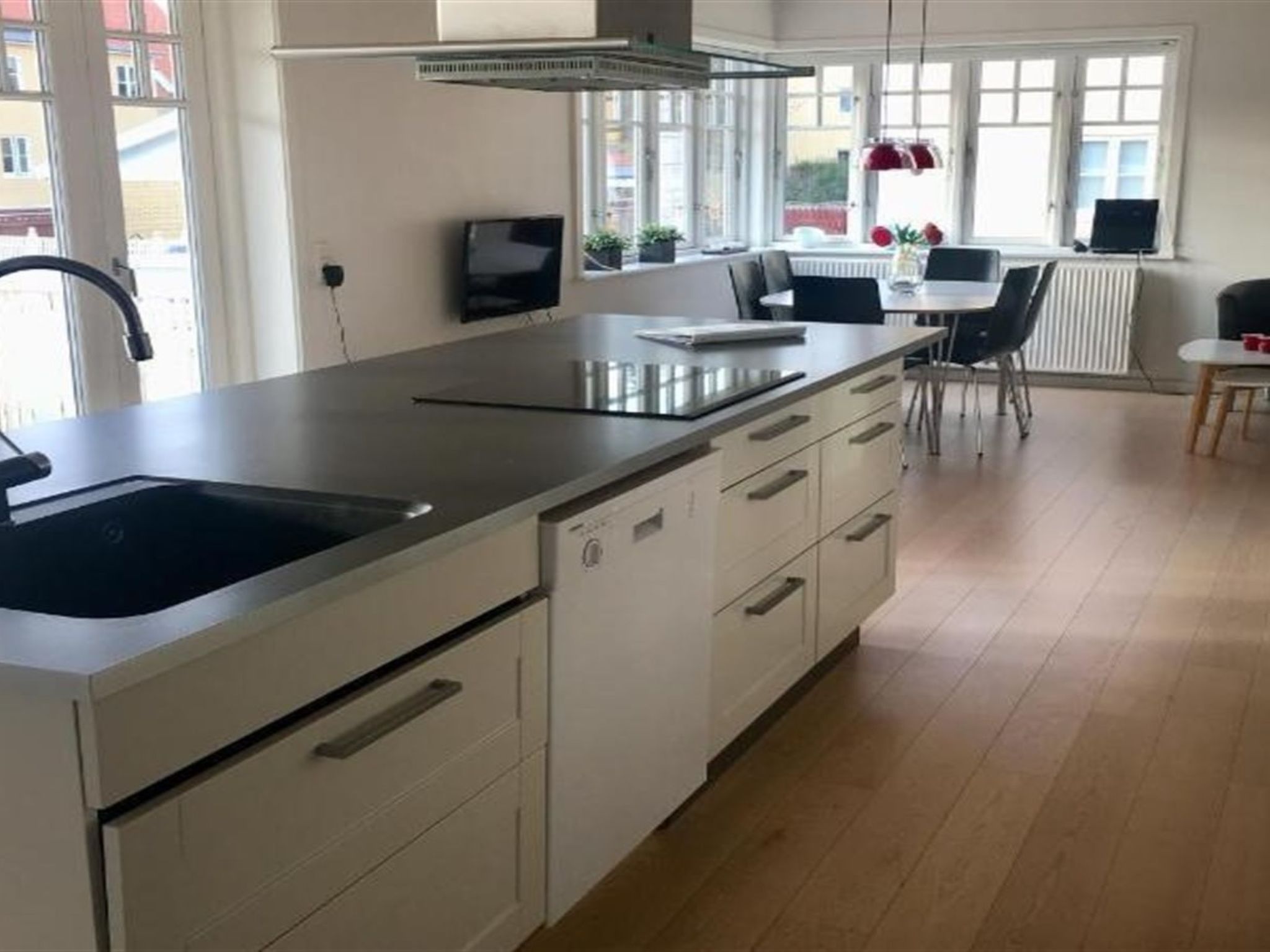 "Dorti" - 500m from the sea-Binnen