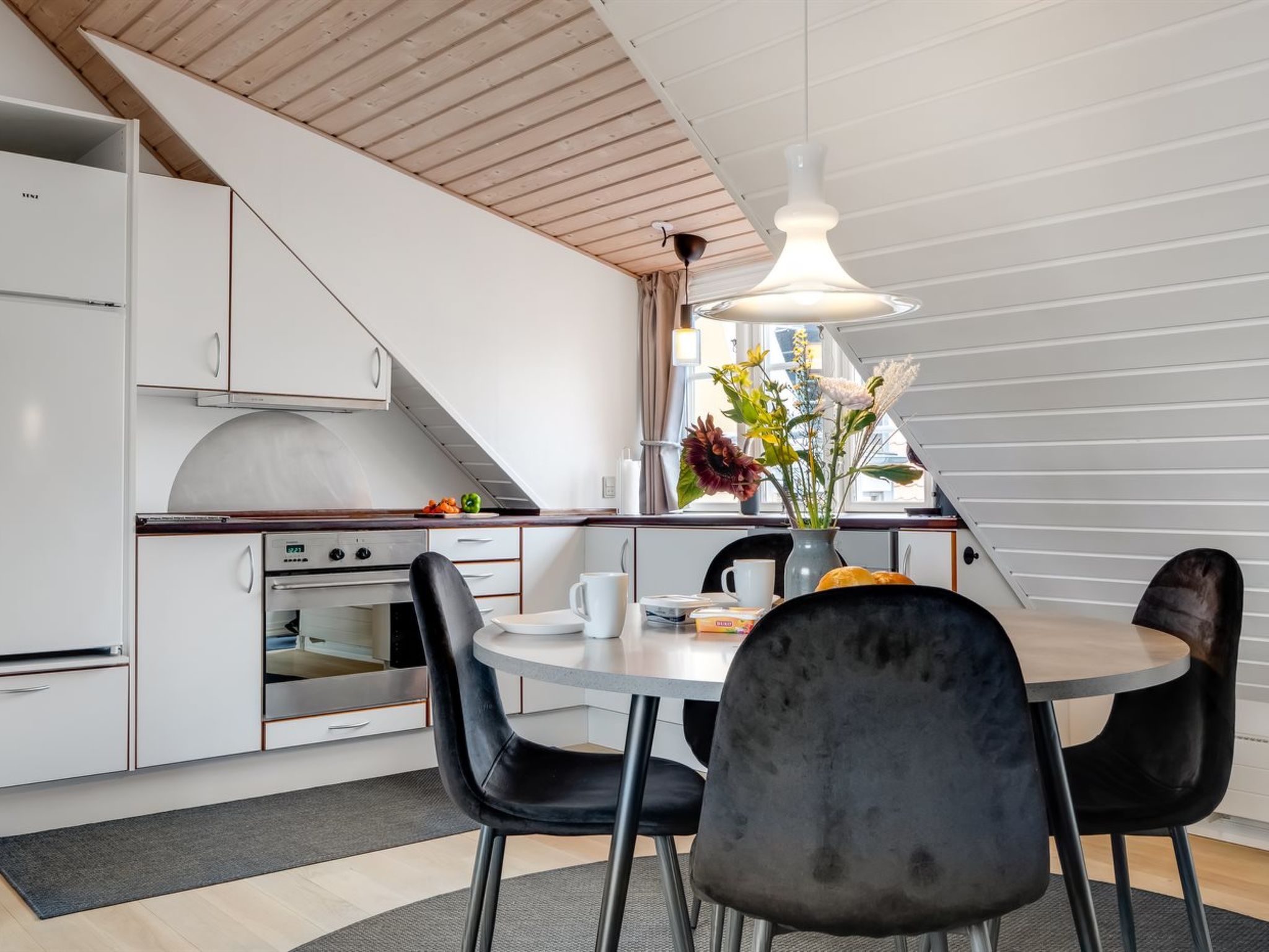 "Edel" - 250m from the sea
