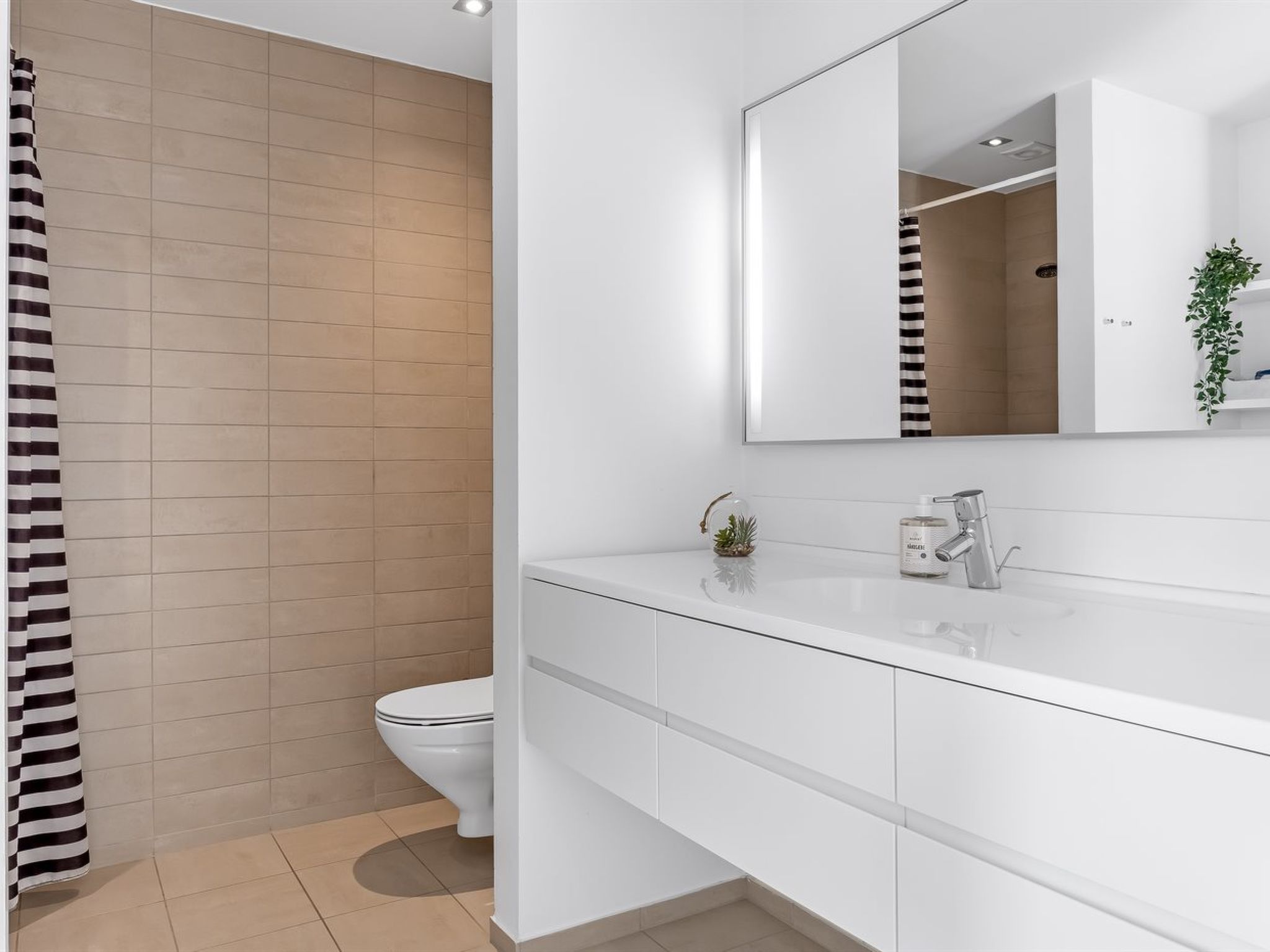 "Saxi" - 650m from the sea-Dedans