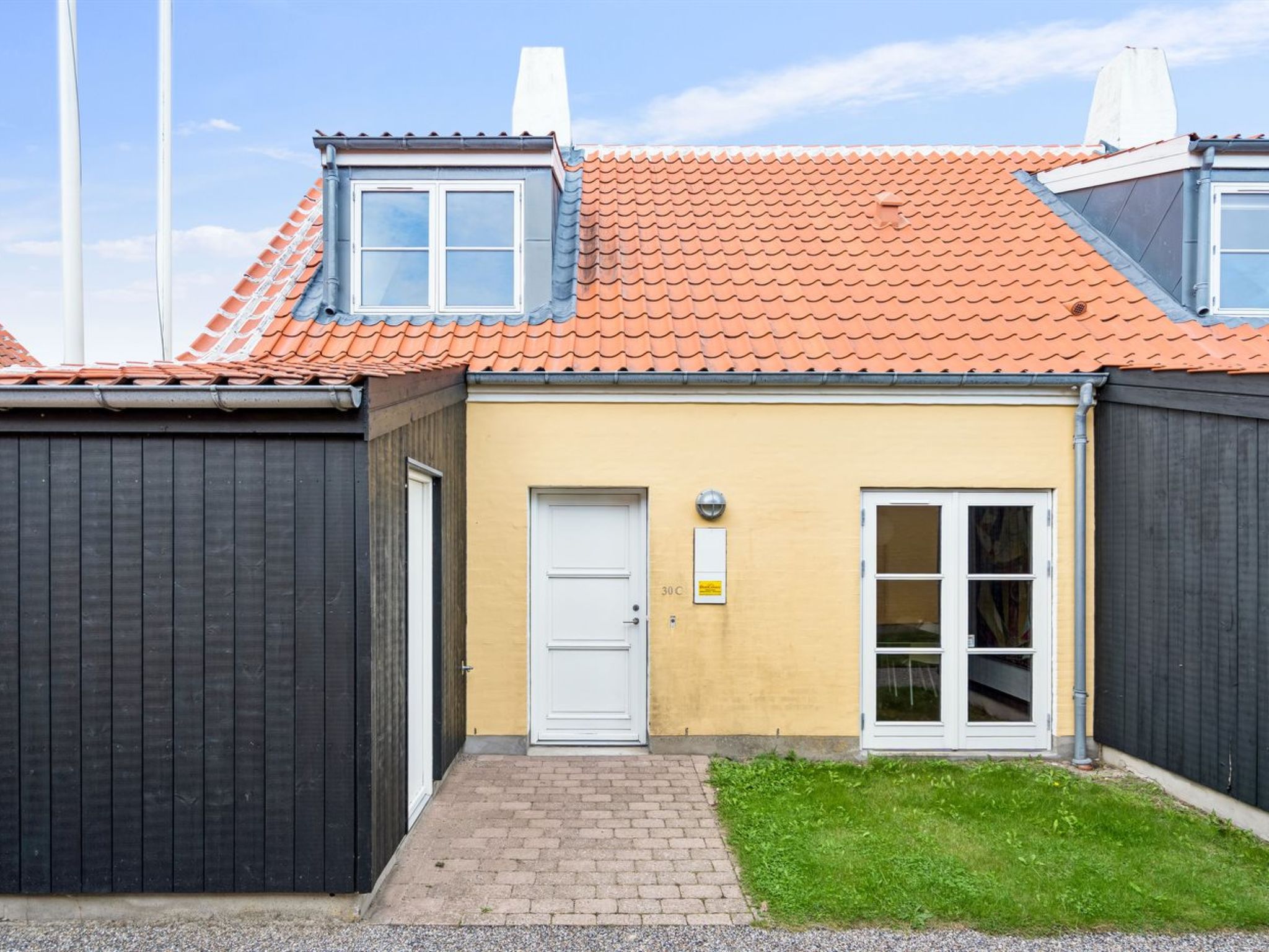 "Annrike" - 900m from the sea