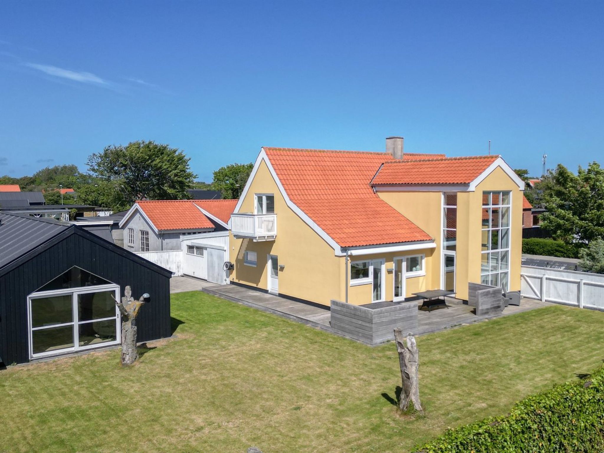 "Meike" - 700m from the sea