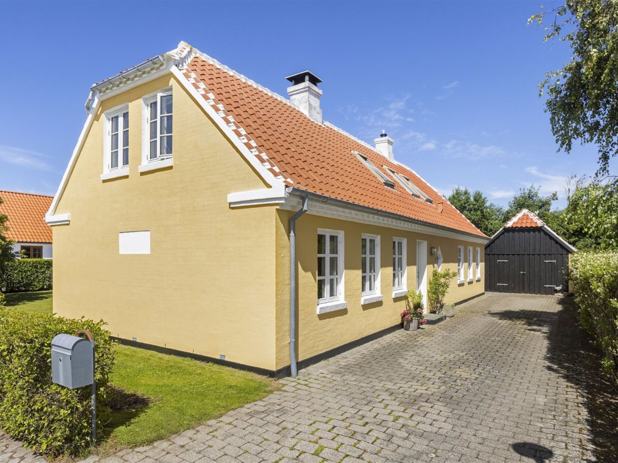 "Faik" - 1.4km from the sea