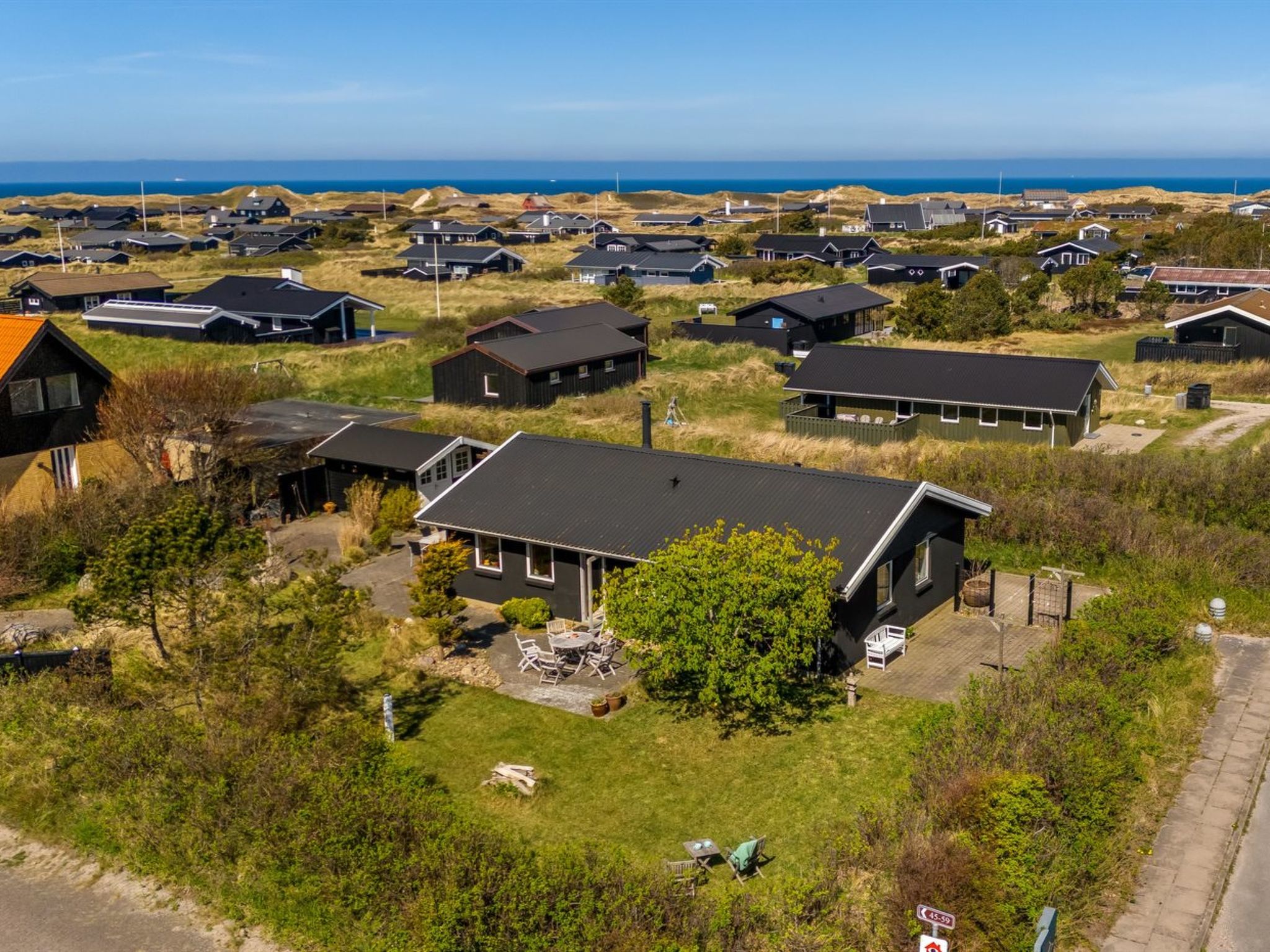 "Jaskirt" - 400m from the sea - Buiten