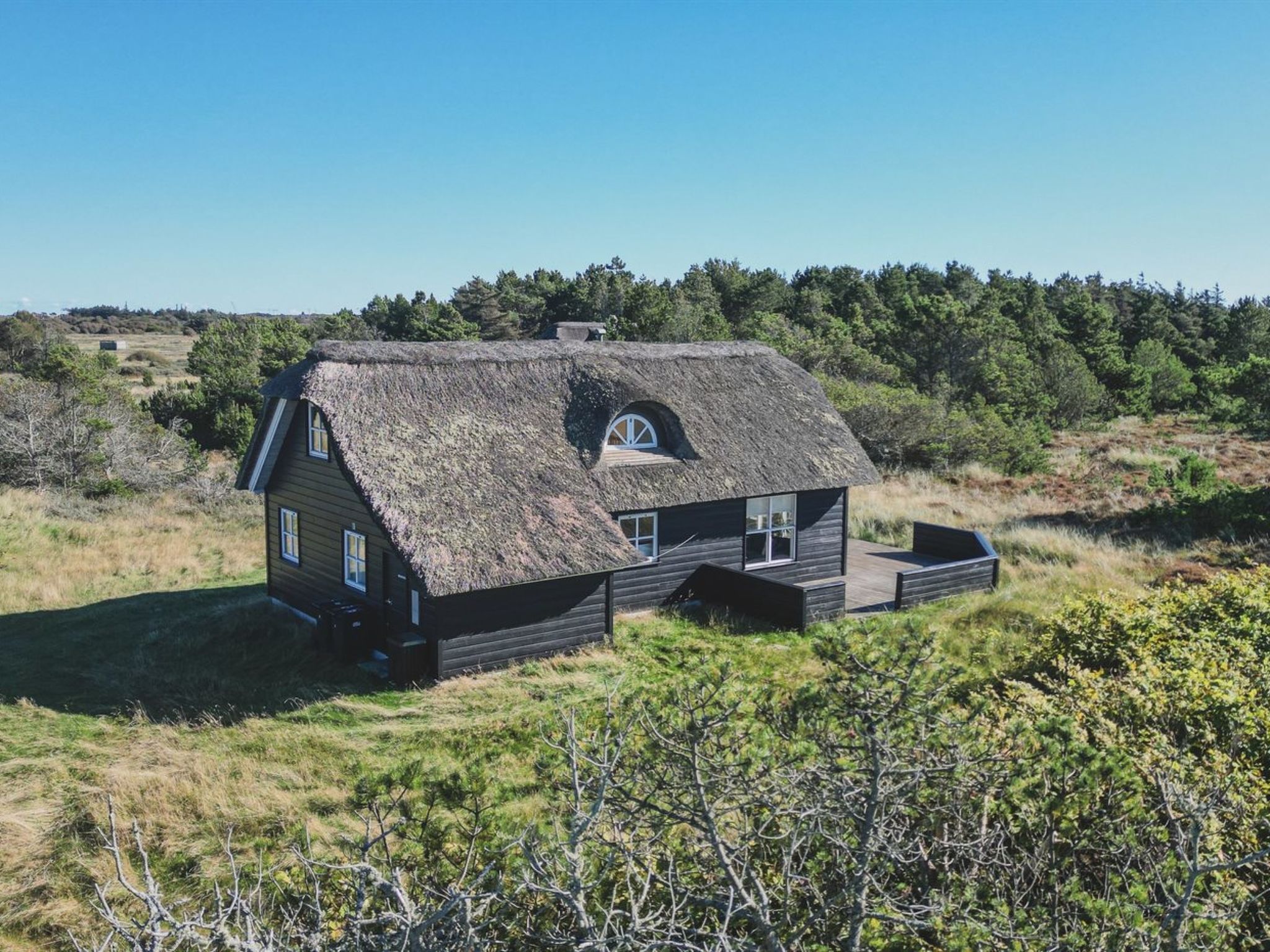 "Yanne" - 550m from the sea