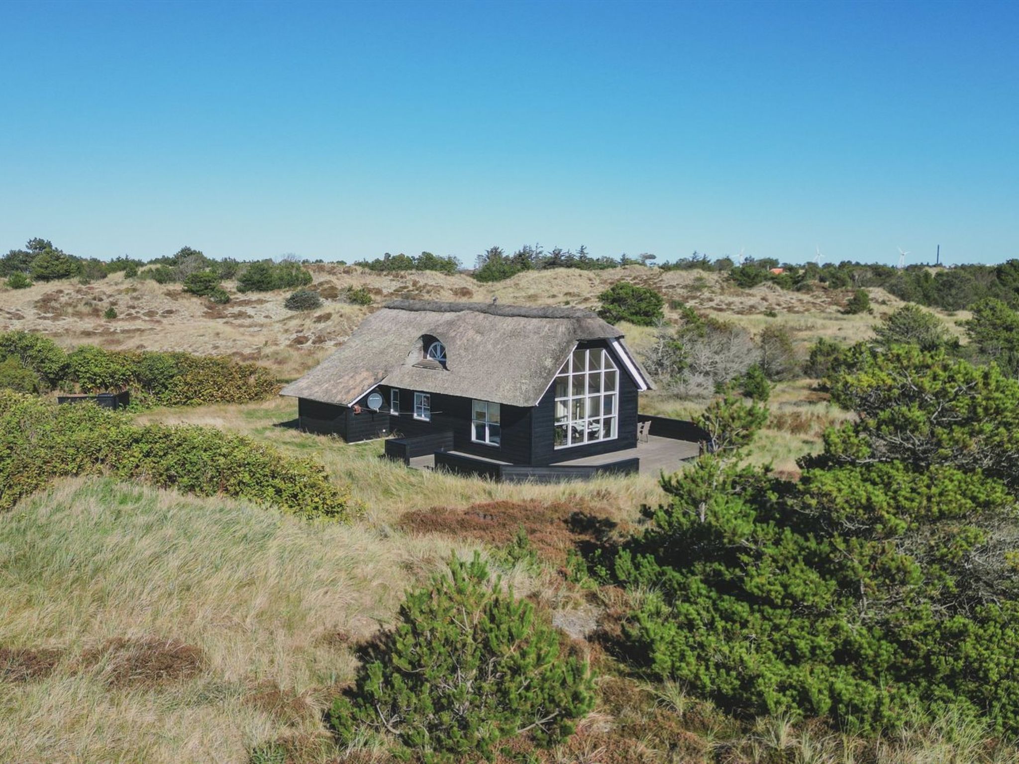 "Yanne" - 550m from the sea