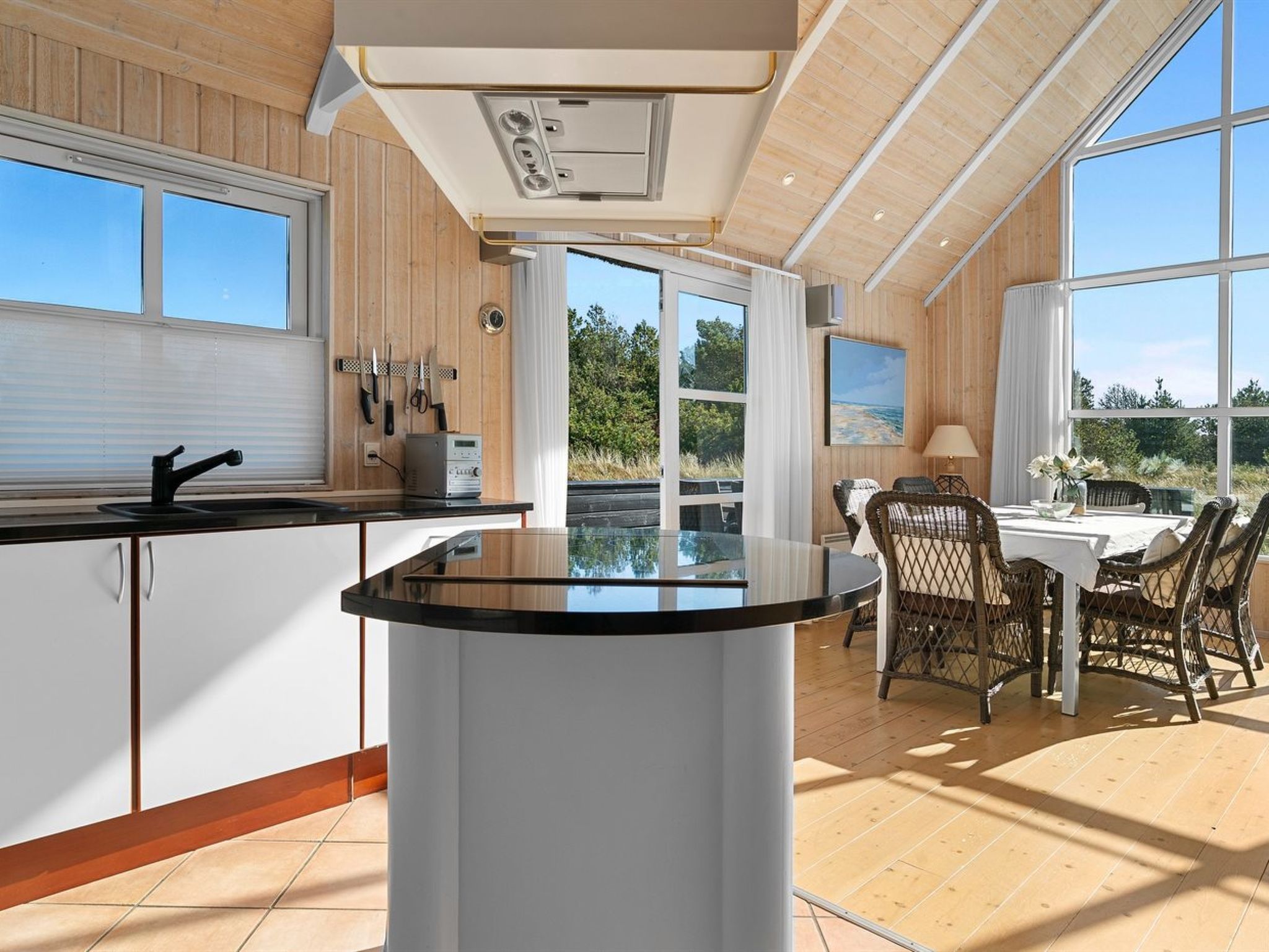 "Yanne" - 1km from the sea - Binnen