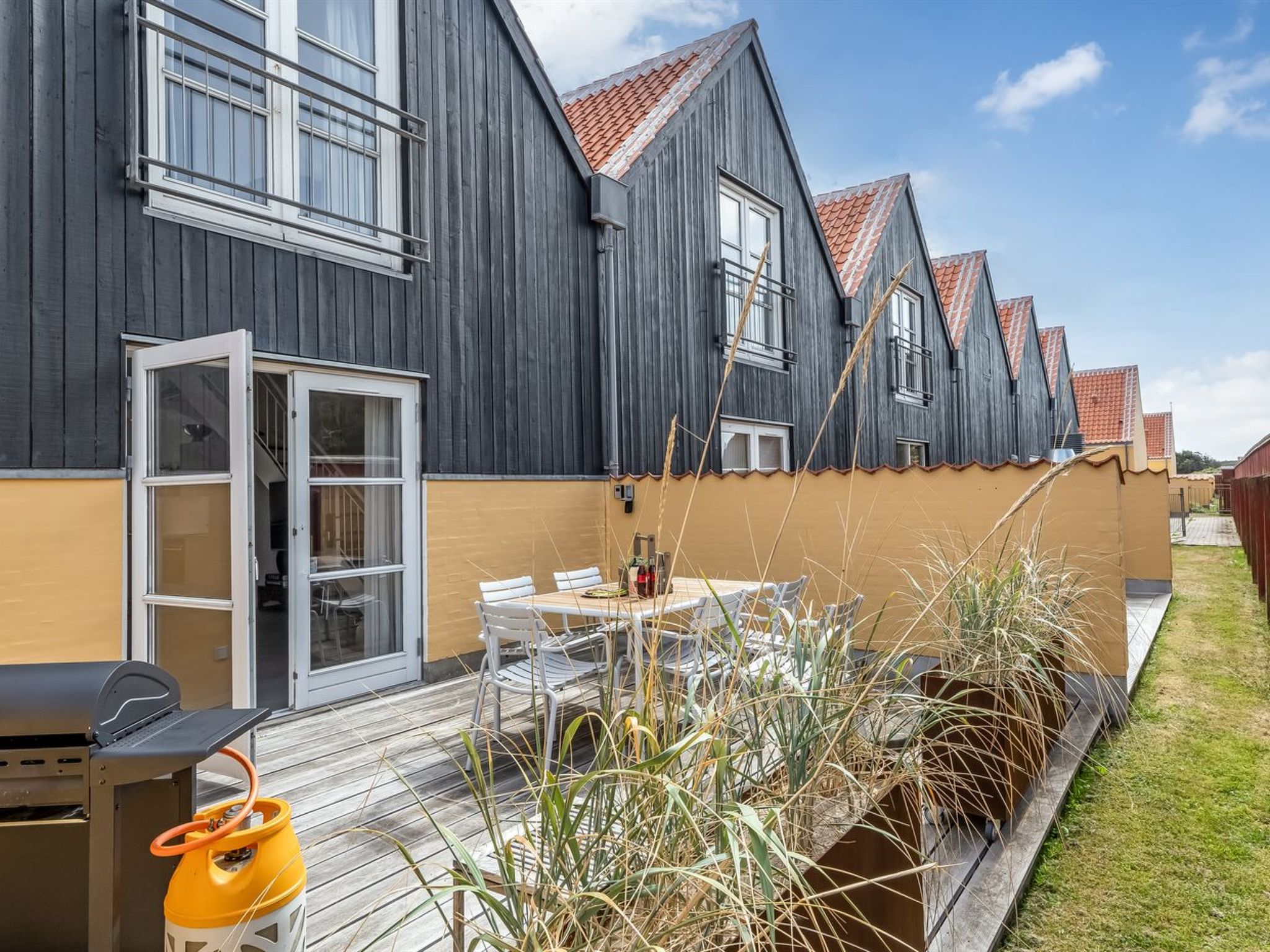 "Ehlin" - 900m from the sea