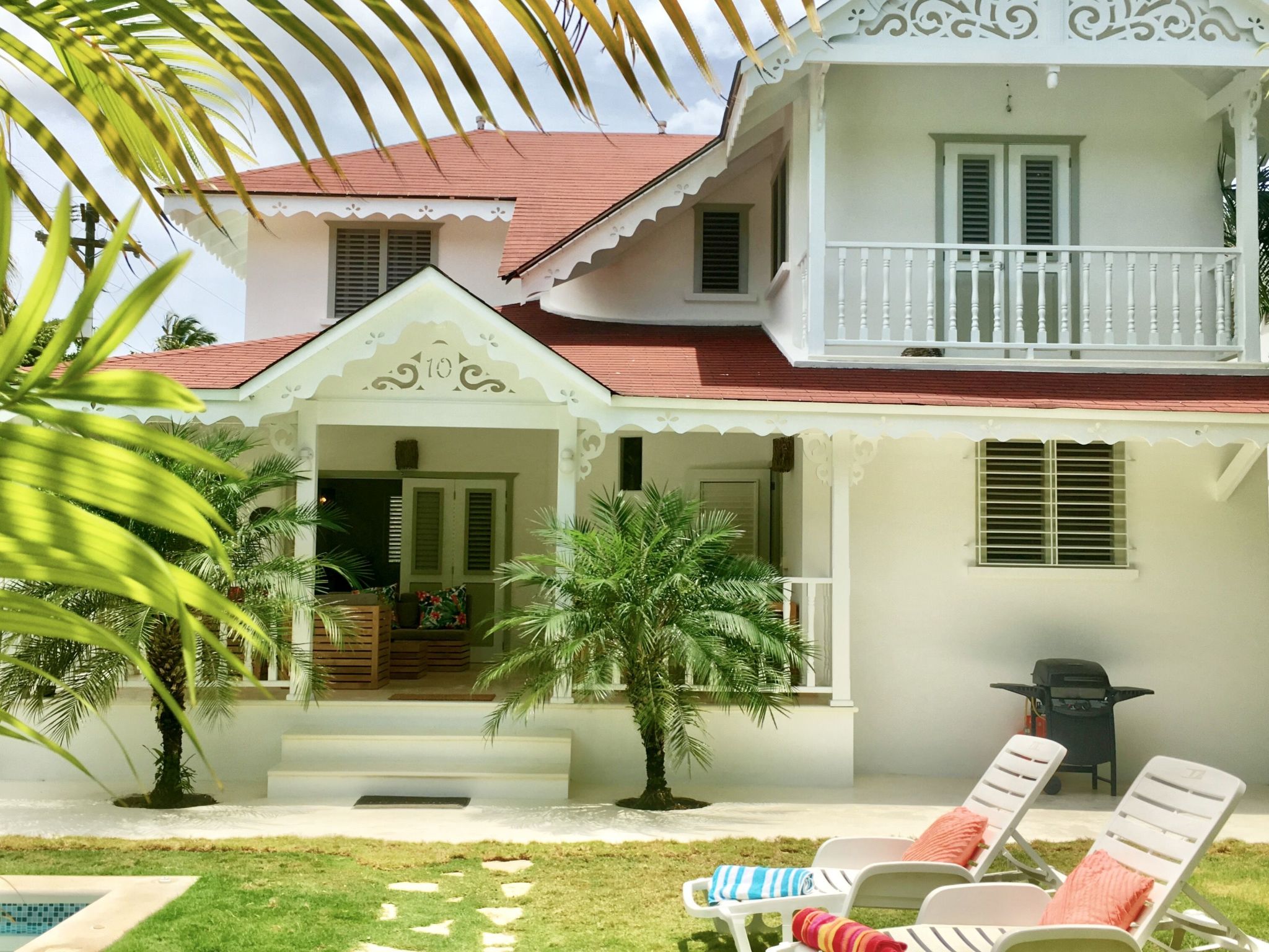 Villa mit Garten, Grill und Terrasse