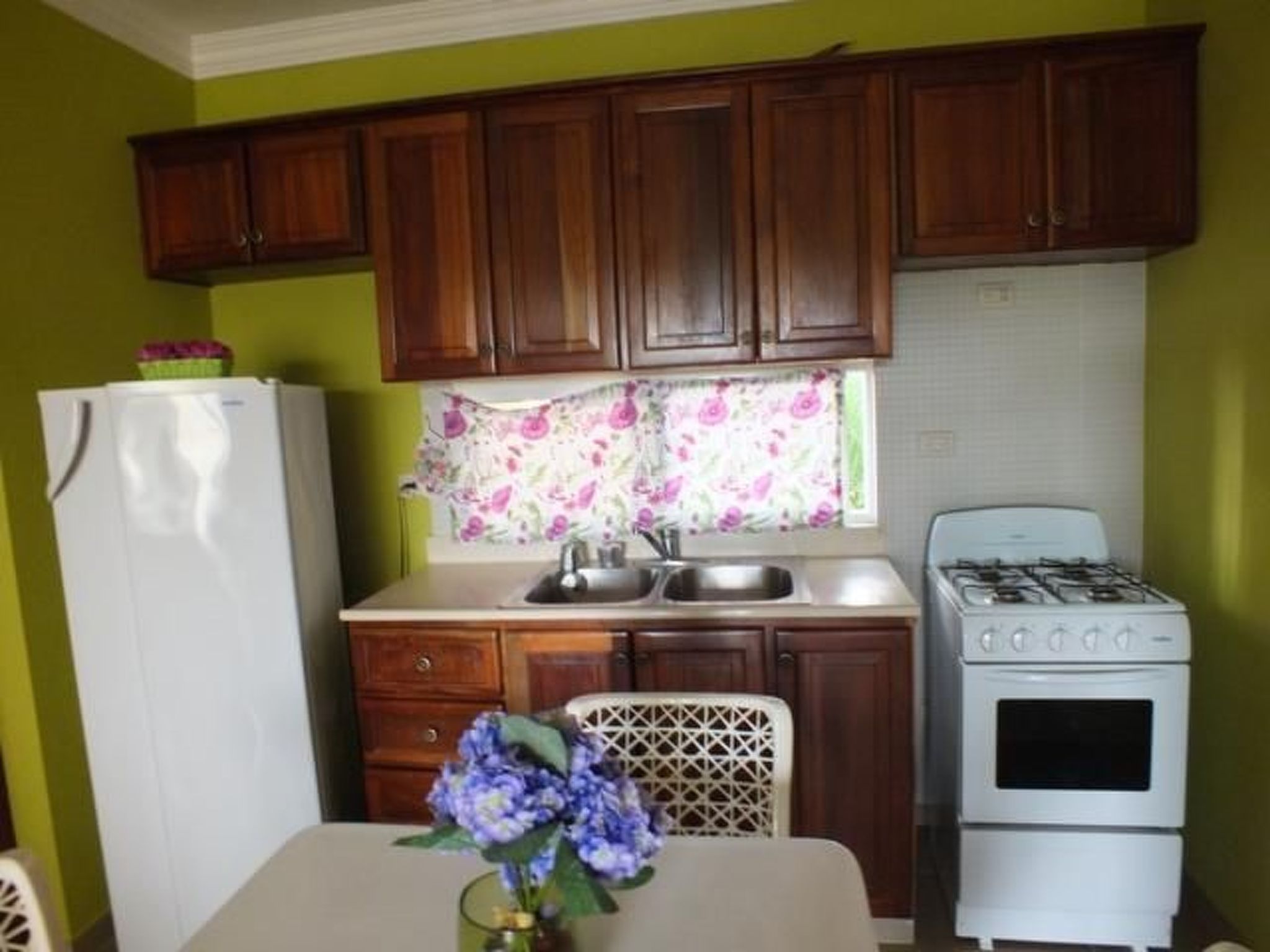 WOHNUNG MIT POOLBLICK IN RESIDENZ