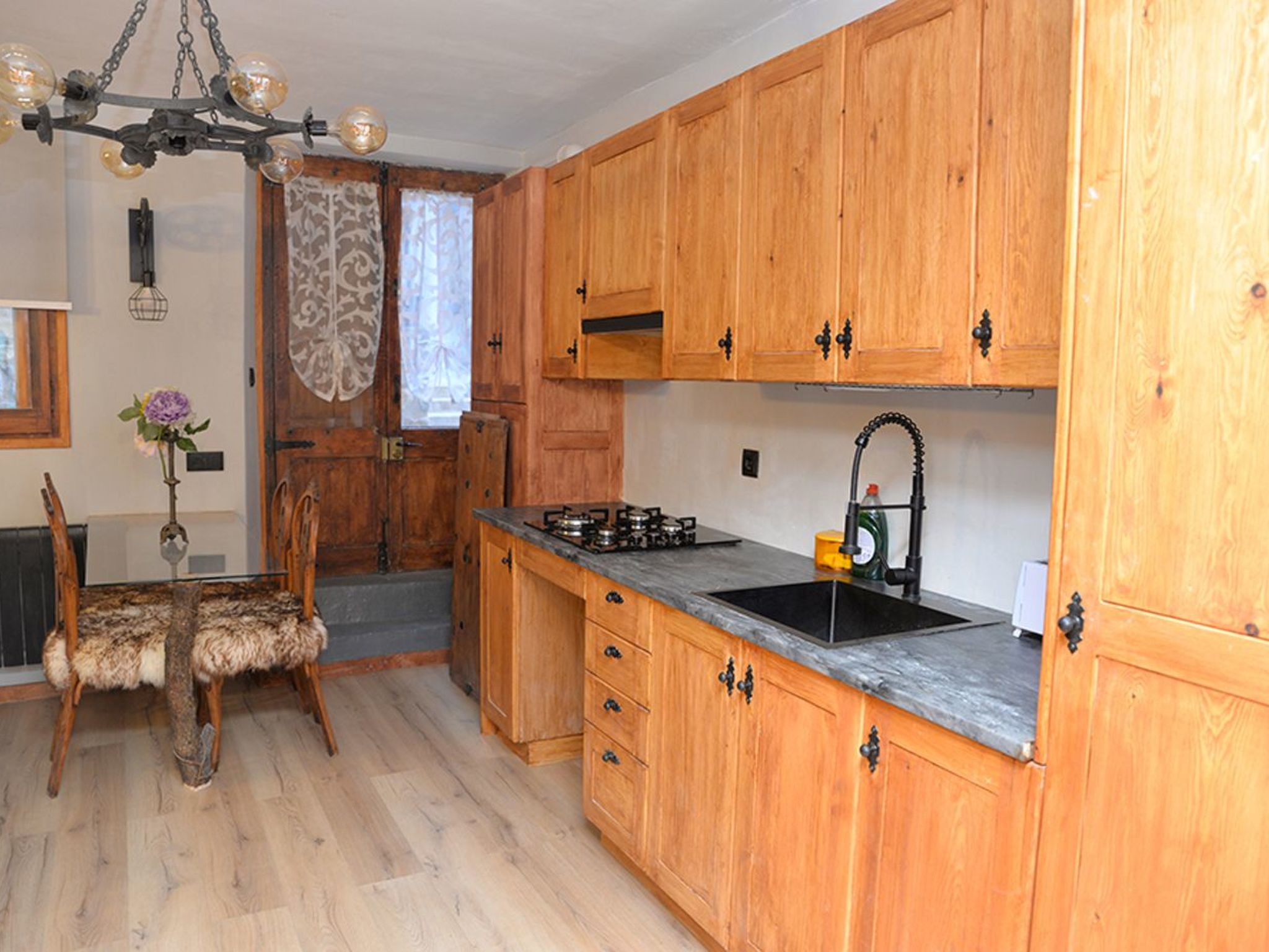 Angepasste rustikale Wohnung für 4 Personen Pobla de Lillet-Image-tags.info