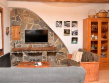 Stijlvol appartement voor 6 in La Pobla de Lillet met tuin en open haard - thumbnail 2