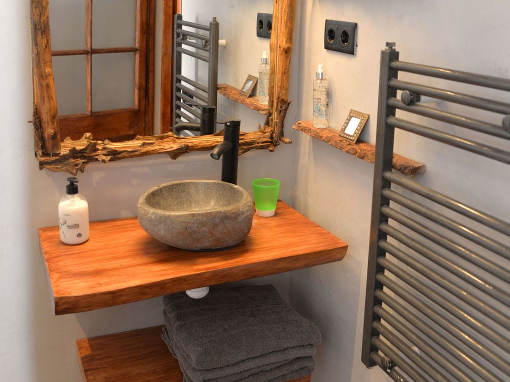 Rustikal-moderne Wohnung für 6 Personen - Pobla de Lillet-Image-tags.info