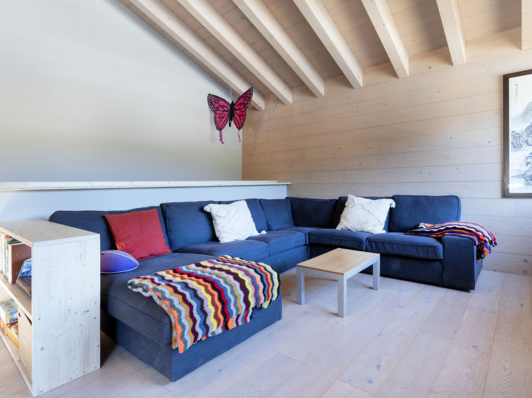 Search and Stay destination Alp, CT - Spain from AU$ 724. Artic