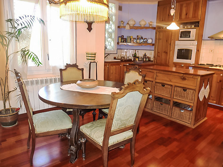 Search and Stay destination Olot, CT - Spain from AU$ 174. Olot
