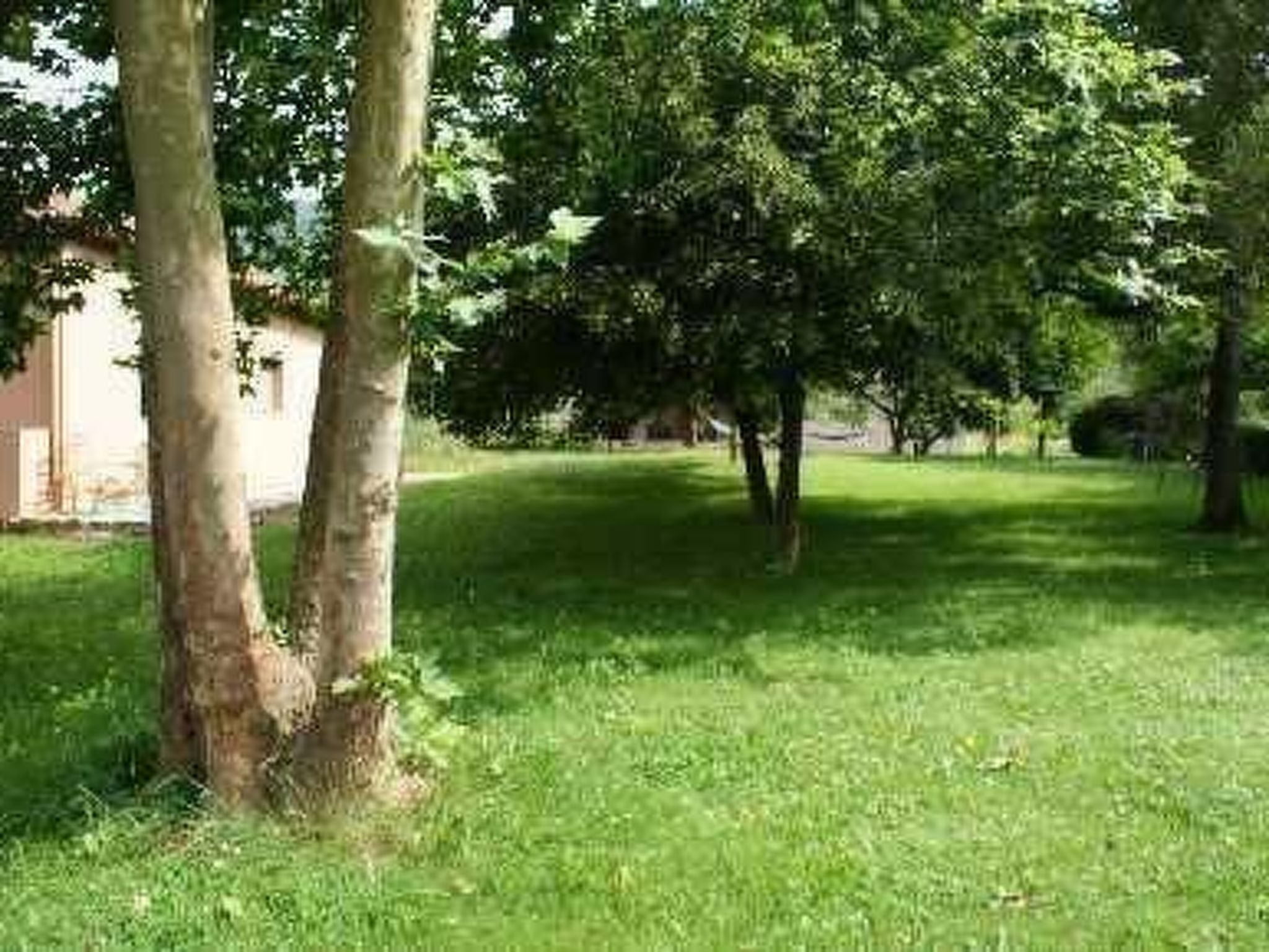 Kleiner Bungalow mit zwei Schlafzimmern.-Outside