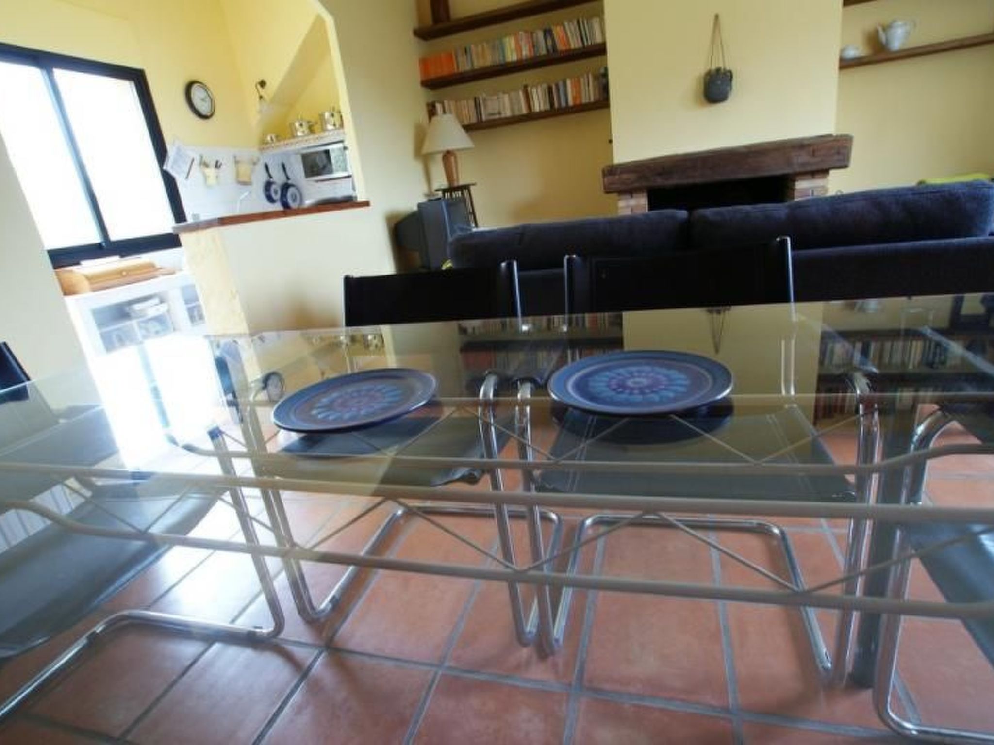 Kleiner Bungalow mit zwei Schlafzimmern.-Image-tags.info