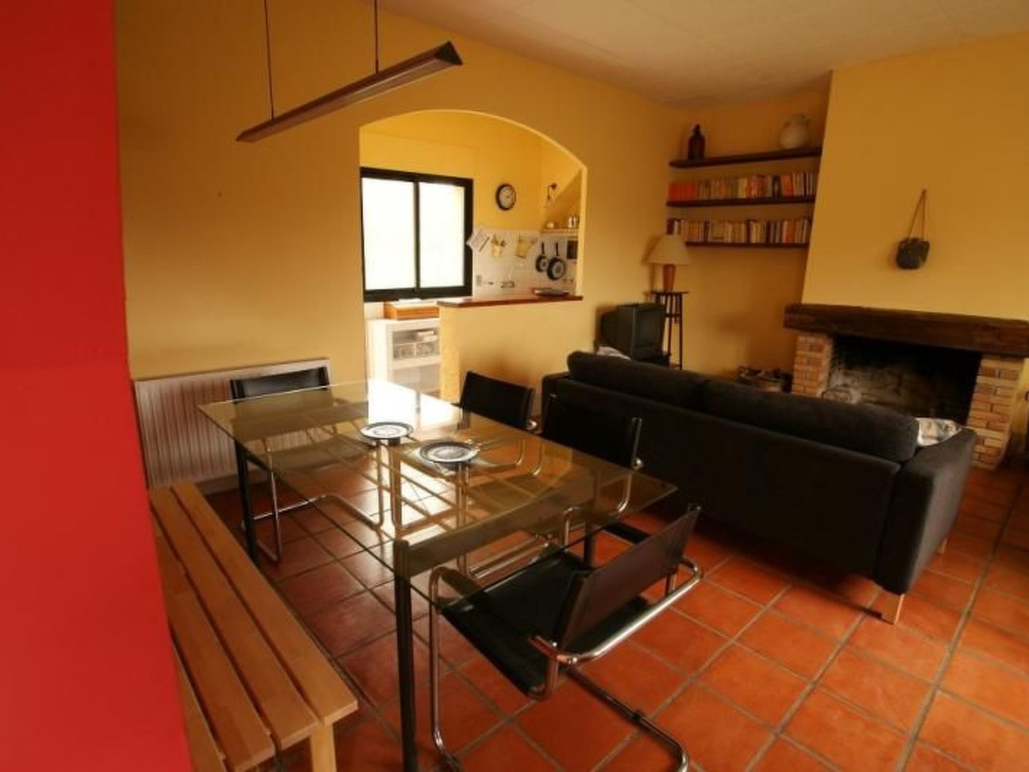 Kleiner Bungalow mit zwei Schlafzimmern.-Image-tags.info