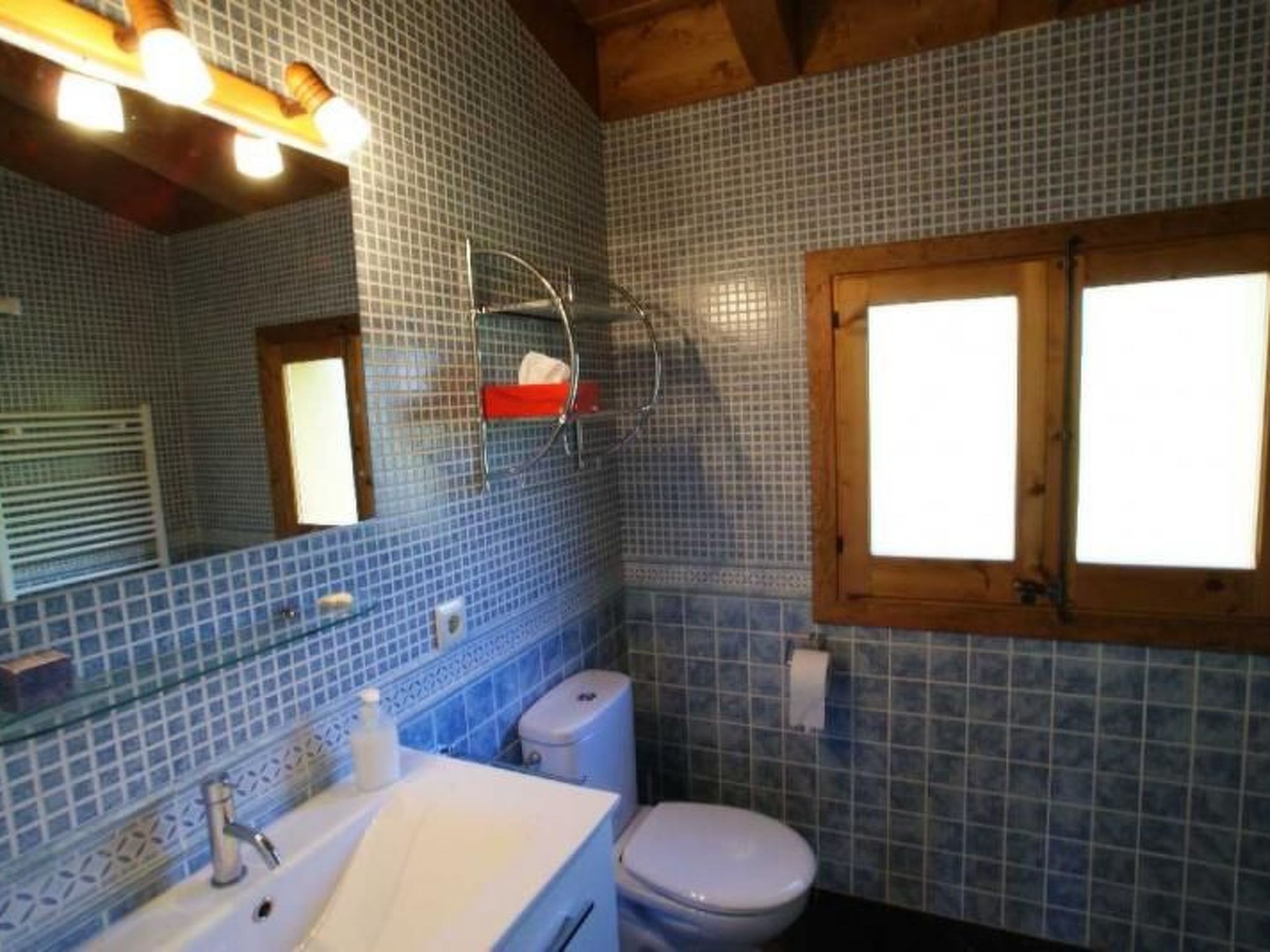 Wohnung El Graner mit großer Fensterfront-Image-tags.info