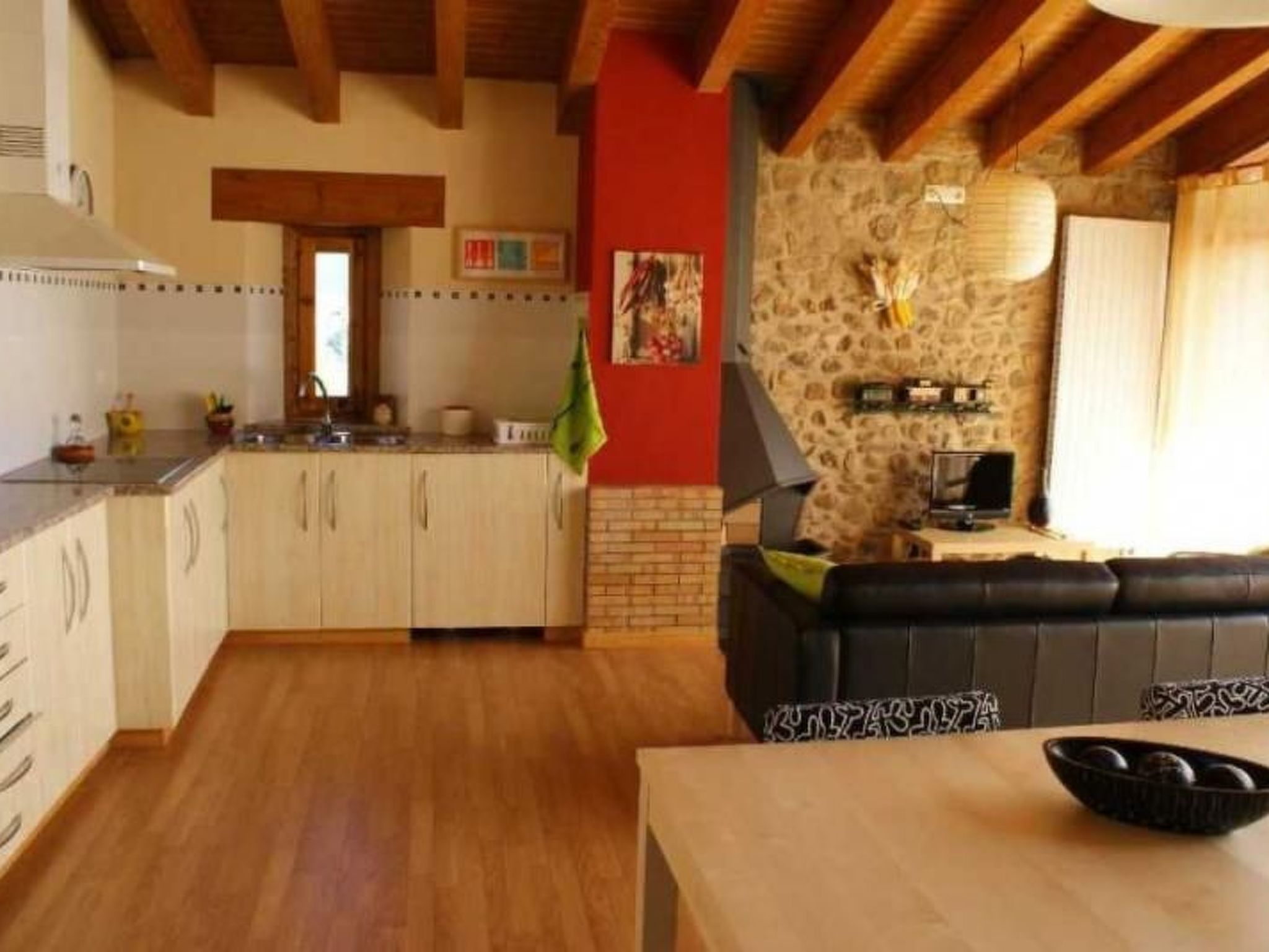 Wohnung El Graner mit großer Fensterfront-Inside