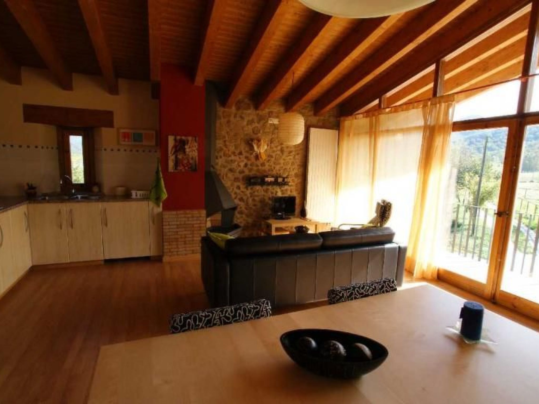 Wohnung El Graner mit großer Fensterfront-Inside