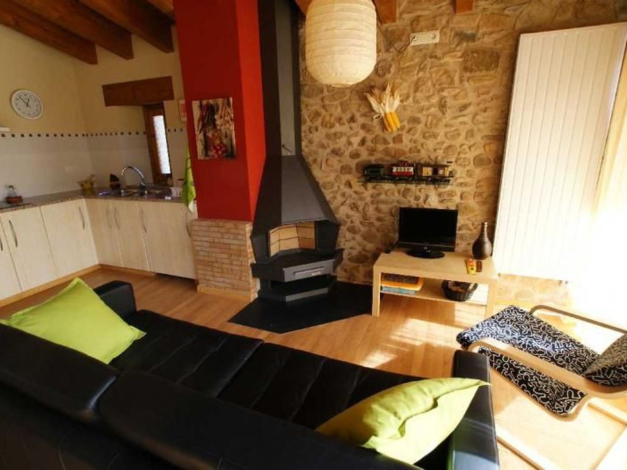 Wohnung El Graner mit großer Fensterfront-Inside