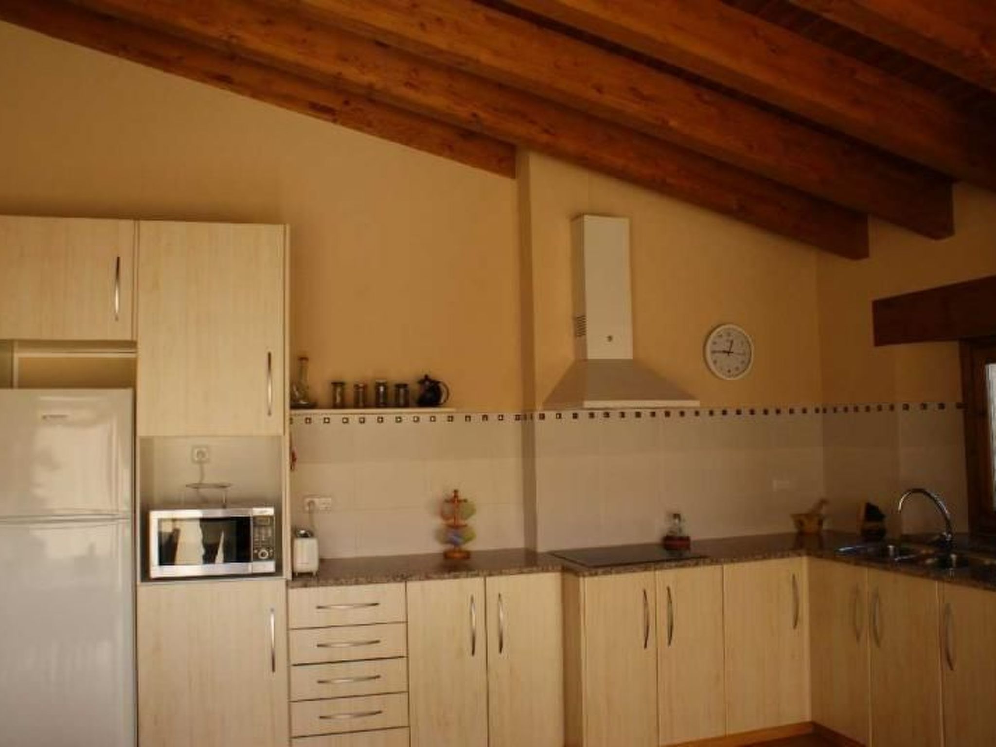 Wohnung El Graner mit großer Fensterfront-Inside