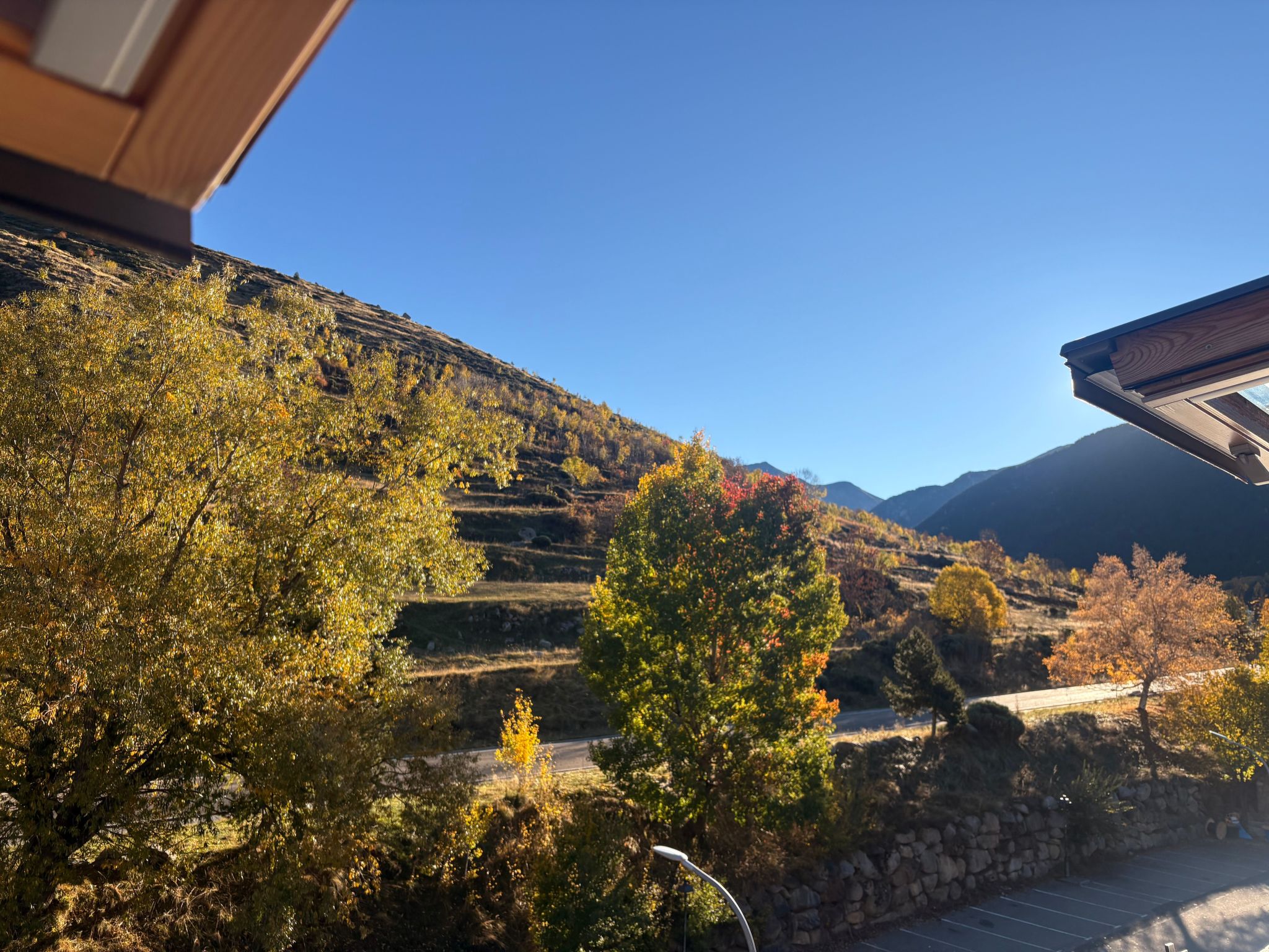Dachgeschosswohnung mit Velux erta 3 Vall de Boí-Binnen