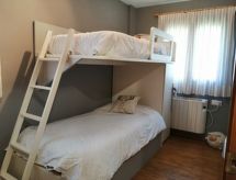 Ruim appartement met tuin en zwembad aan de voet van de Pyreneeën - thumbnail 6