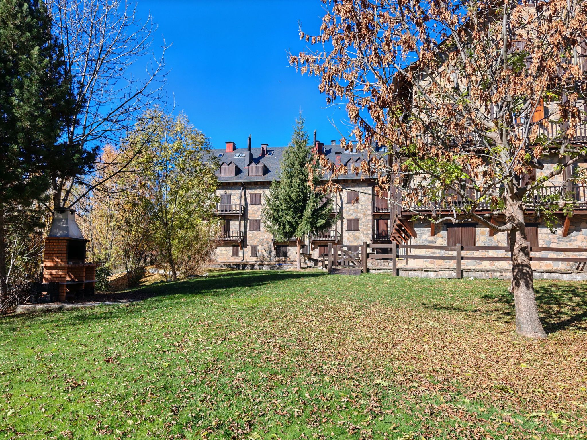 Bergwohnung mit Kamin Aigüestortes 1-Binnen