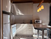 Herbasabina 4: Ruim appartement met tuin en zwembad in de Spaanse Pyreneeën - thumbnail 6