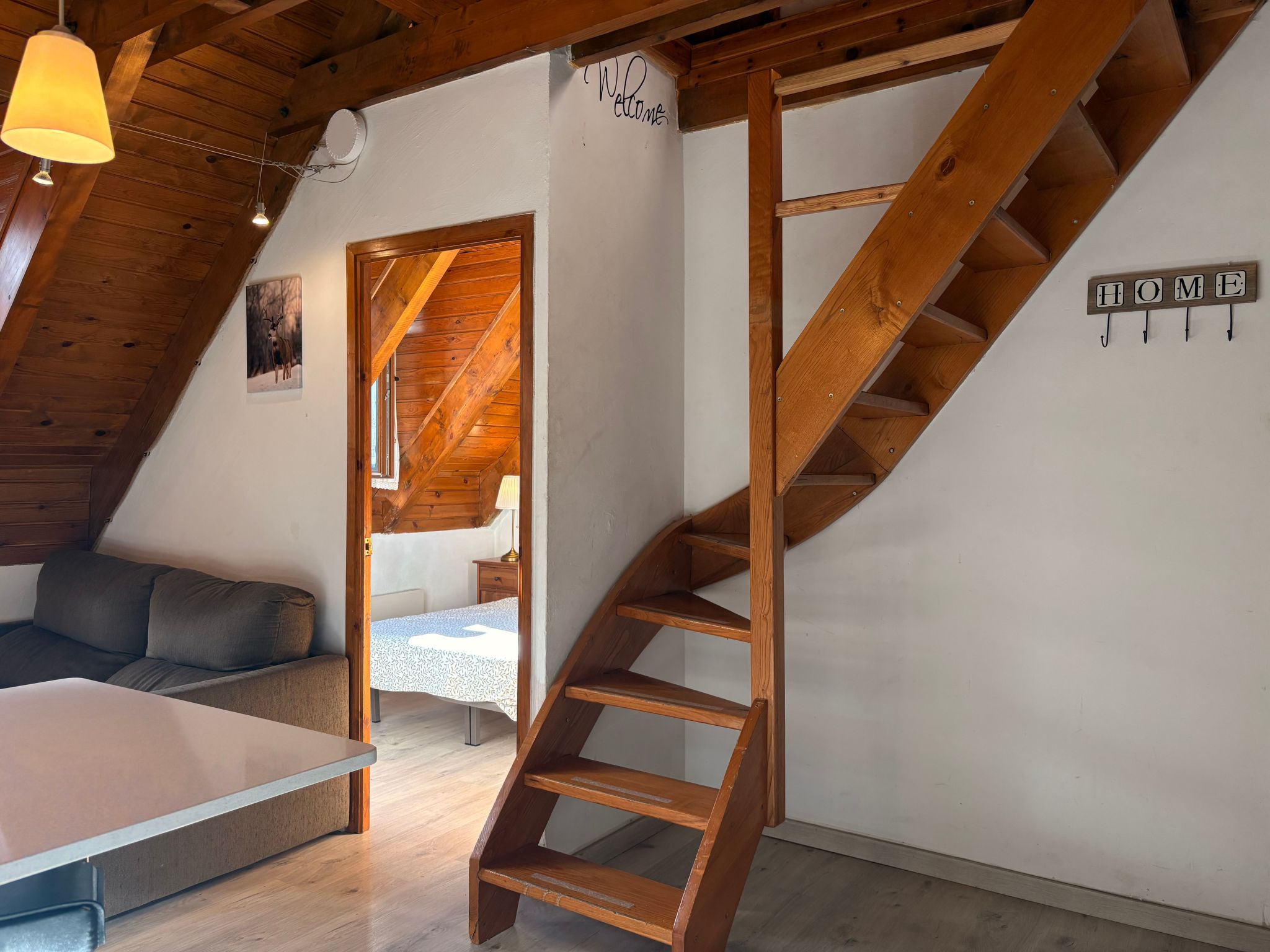 "Herbasabina 4".-Binnen