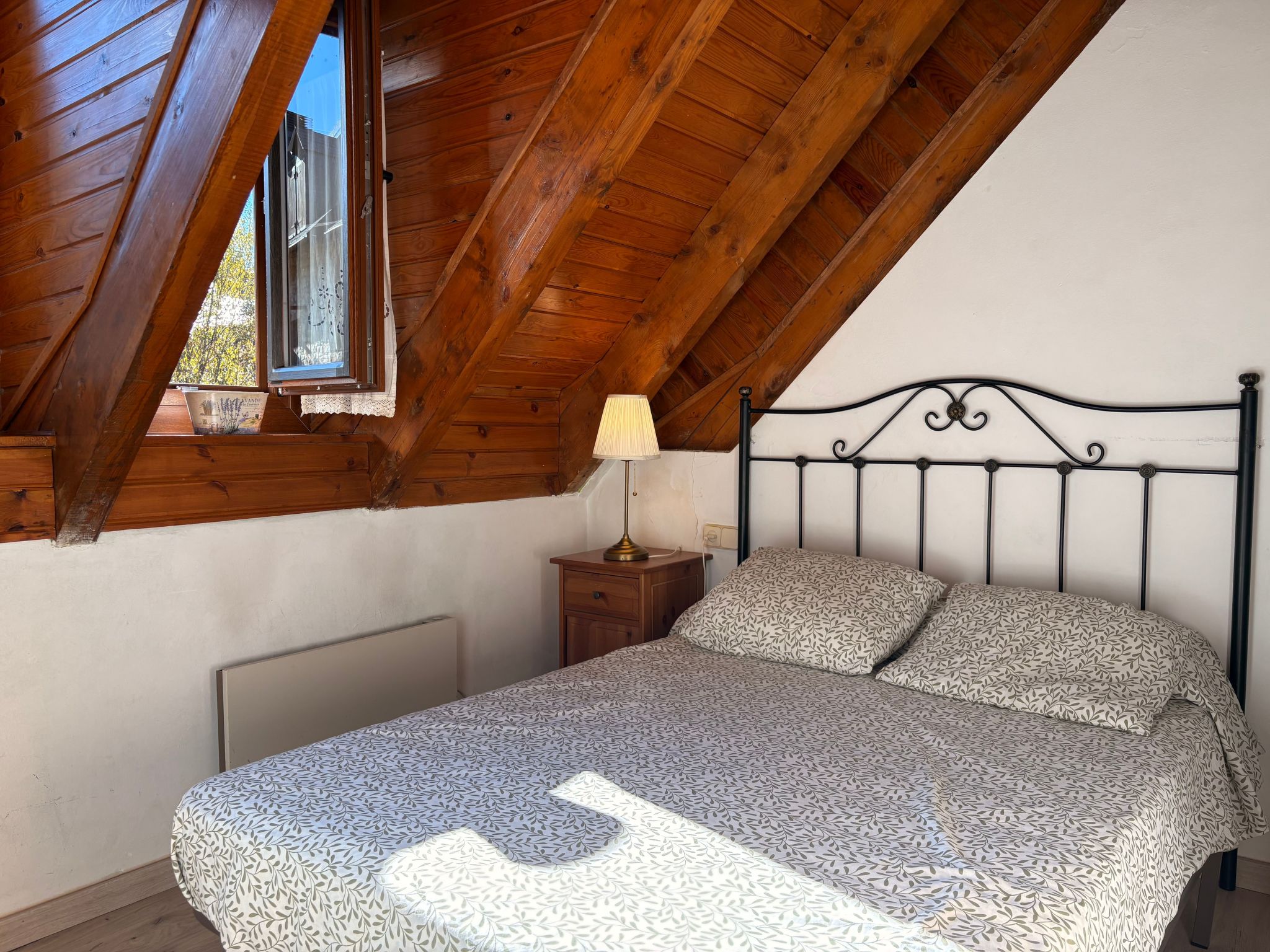 "Herbasabina 4".-Binnen