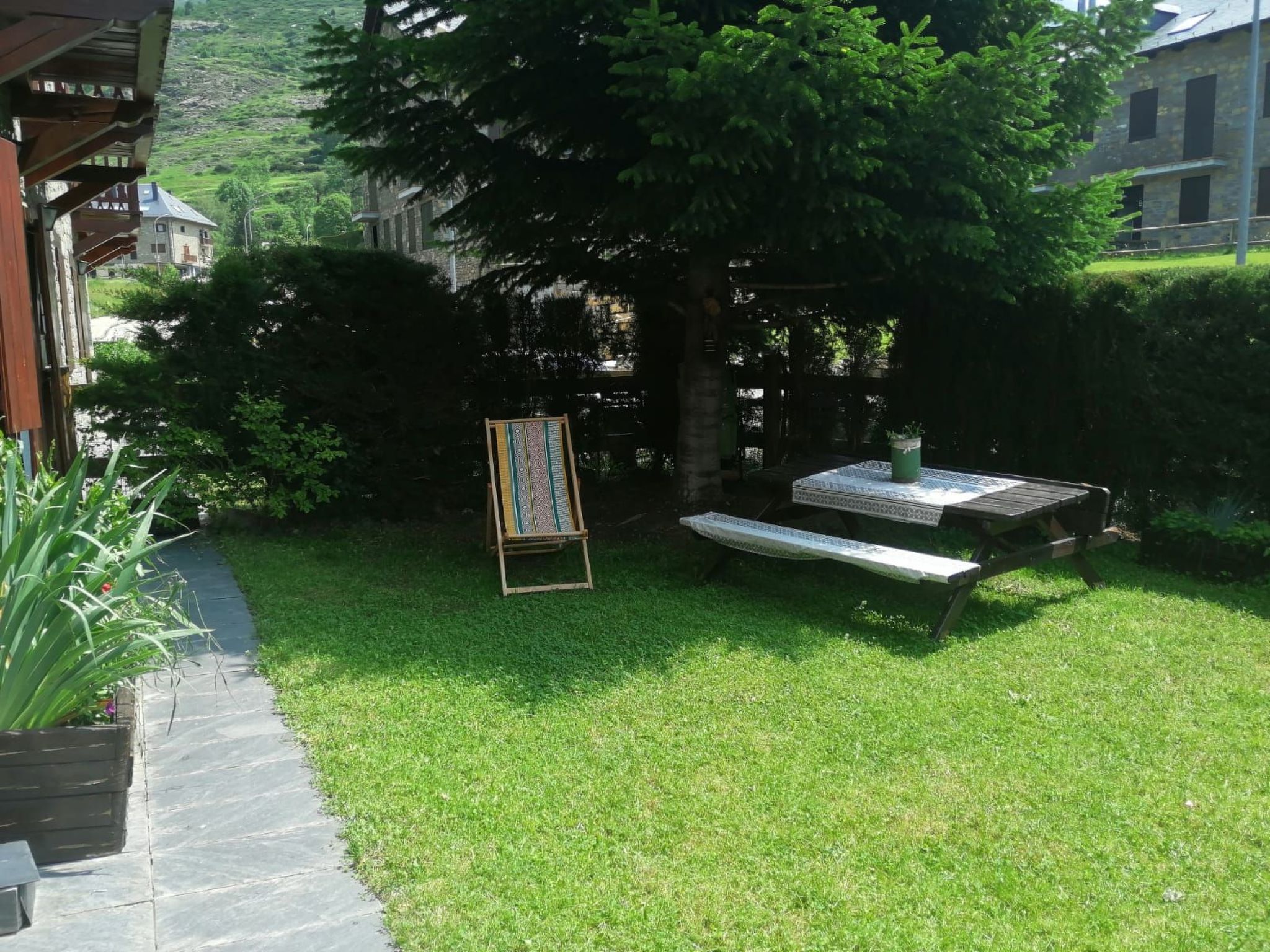 Wohnung mit privatem Garten und gemütlichem Puig Falcó 2 Vall de Boí-Binnen