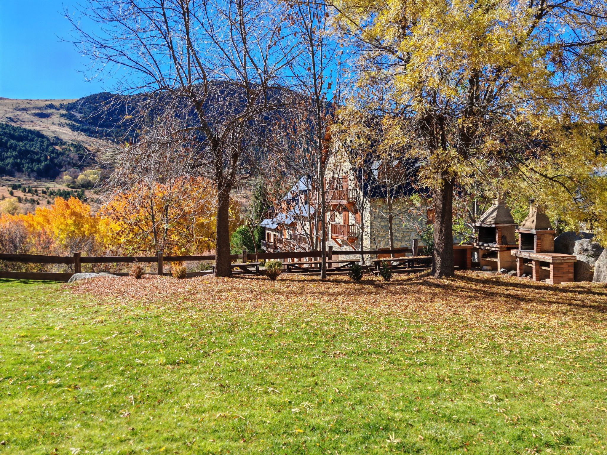 Wohnung mit privatem Garten und gemütlichem Puig Falcó 2 Vall de Boí-Binnen
