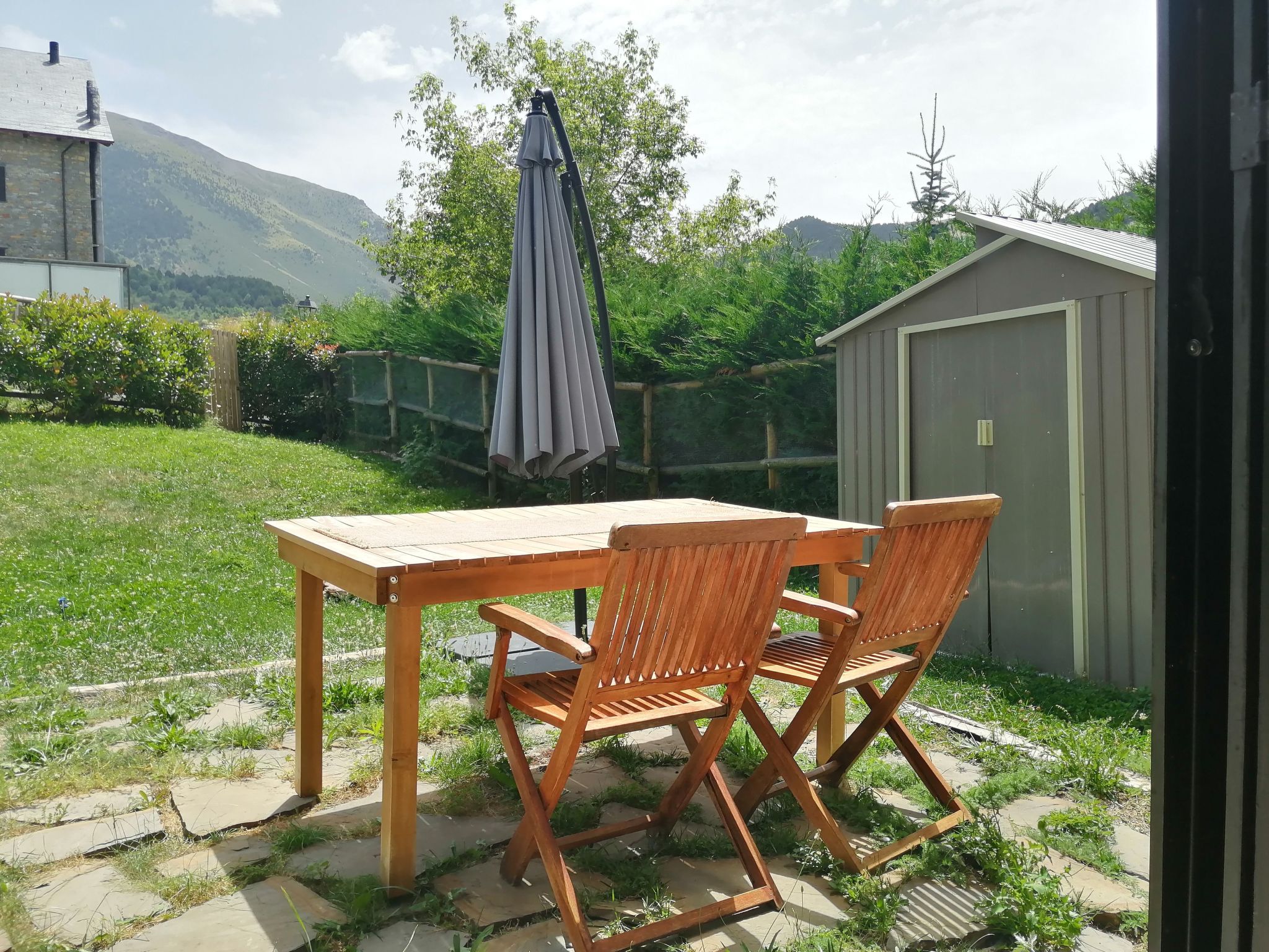 Erdgeschosswohnung Aüt 1 mit privatem Garten in Vall de Boí-Binnen