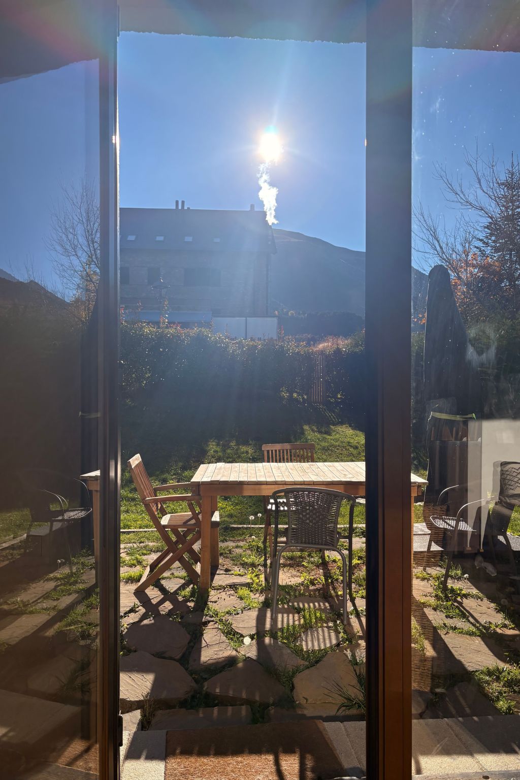 Erdgeschosswohnung Aüt 1 mit privatem Garten in Vall de Boí-Binnen