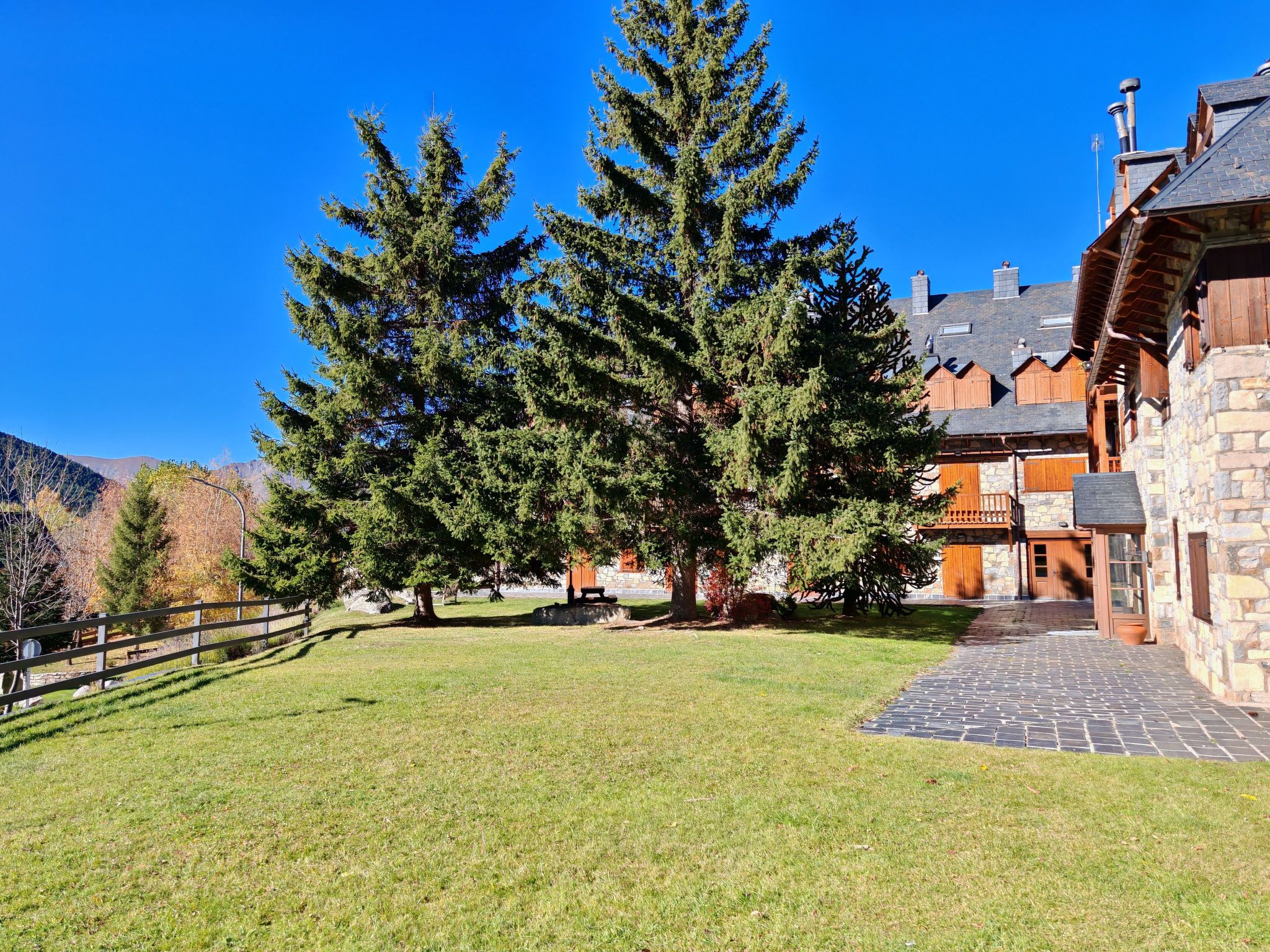Duplex Muntanyó 2 mit Balkon und Blick auf den Berg Vall de Boí-Dedans