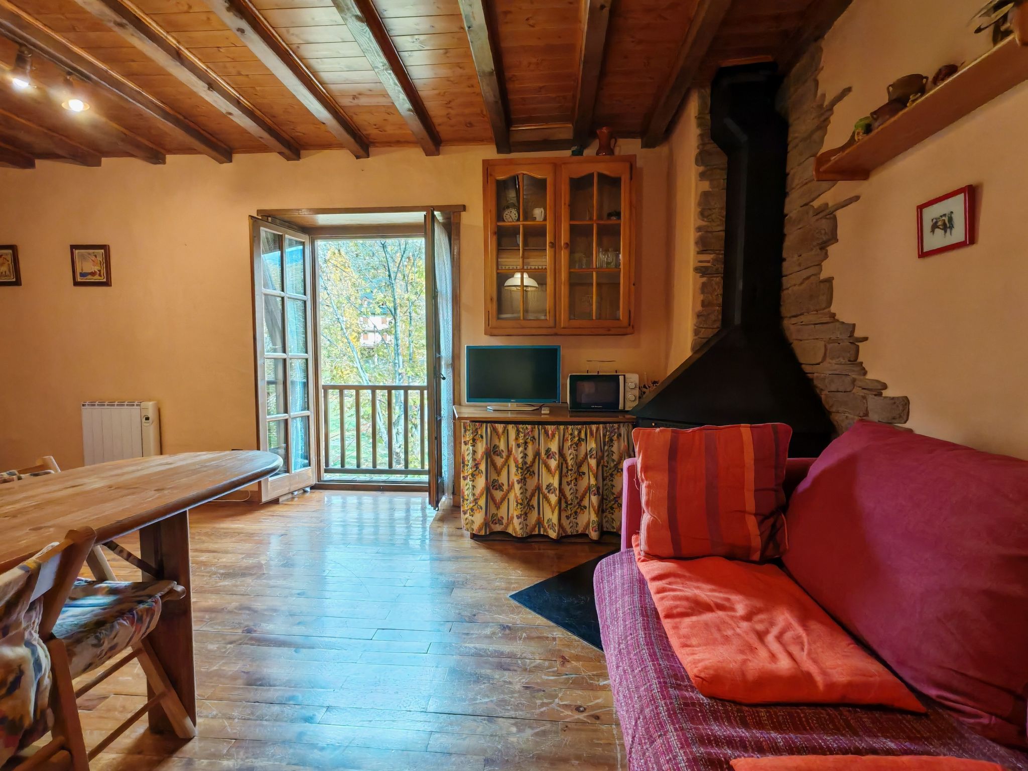 Studio mit Kamin Cosmos 3 Vall de Boí-Binnen