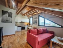 Aüt 3 Dachgeschosswohnung in Vall de Boí
