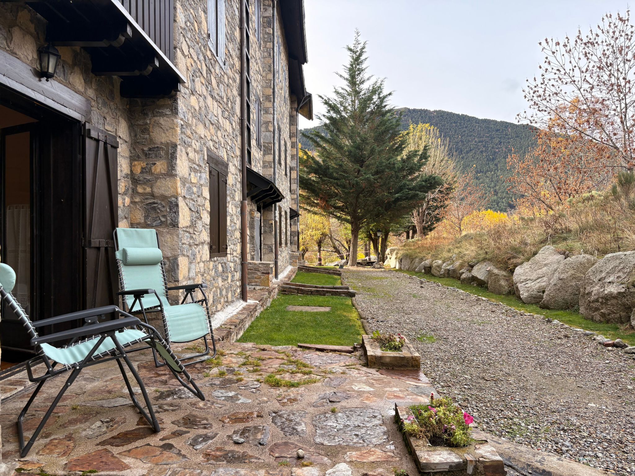 Gemütliches Studio mit Terrasse Besiberri 4 Vall de Boí-Binnen