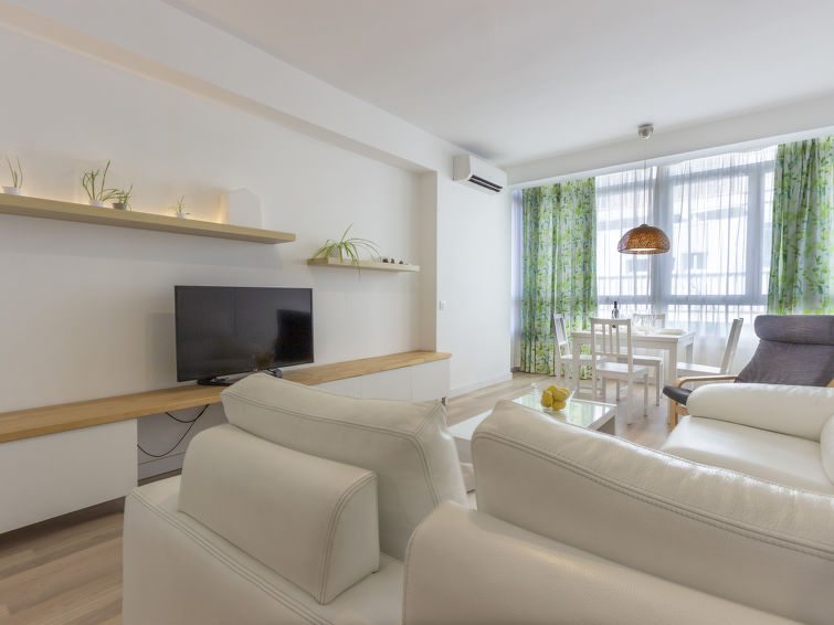 Licht appartement in Madrid wijk Ciudad Jardín in Madrid