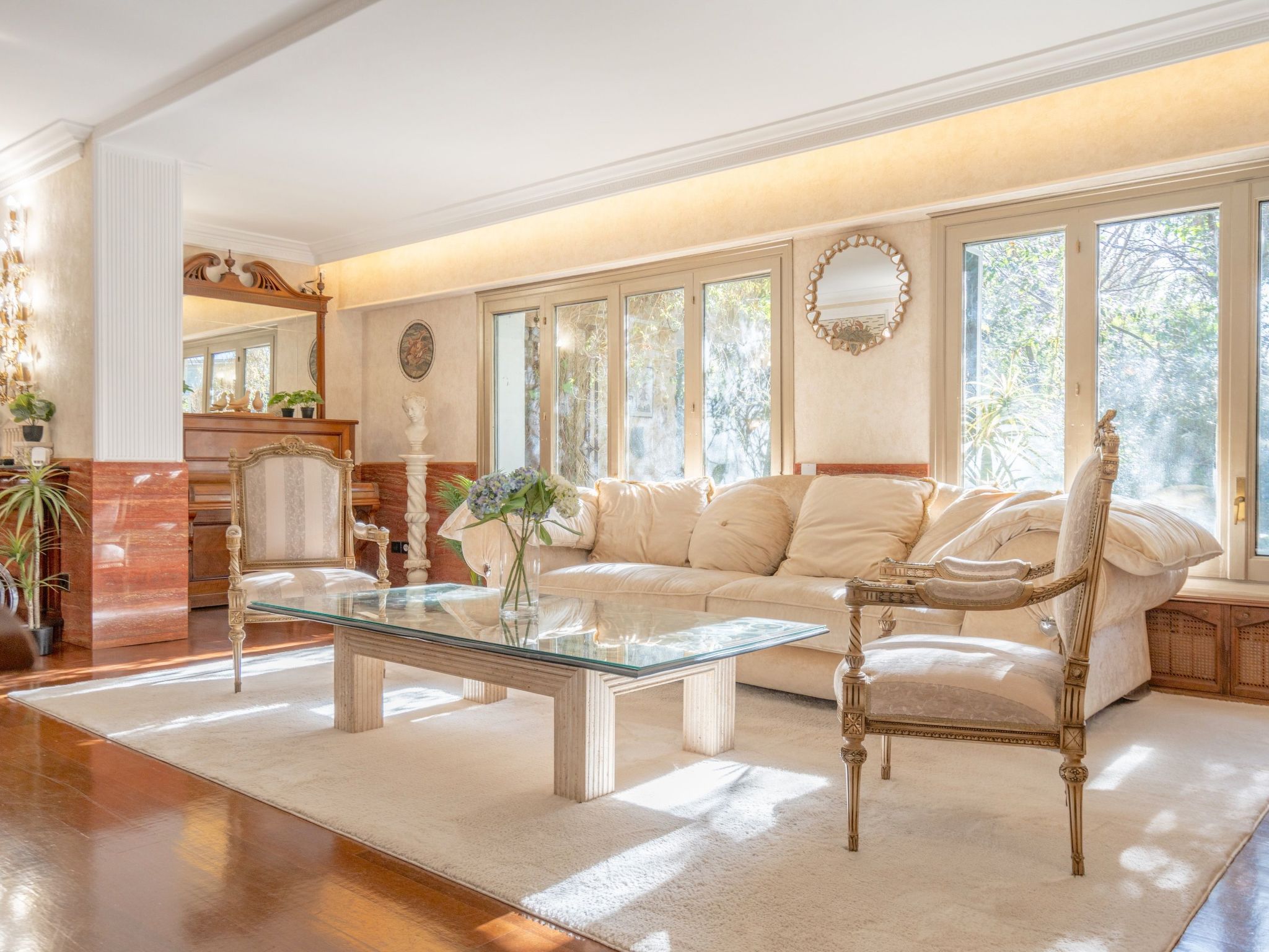 5-Suiten Madrid Villa Oasis, Schwimmbad-Spa, Fitnessraum, Club-Inside