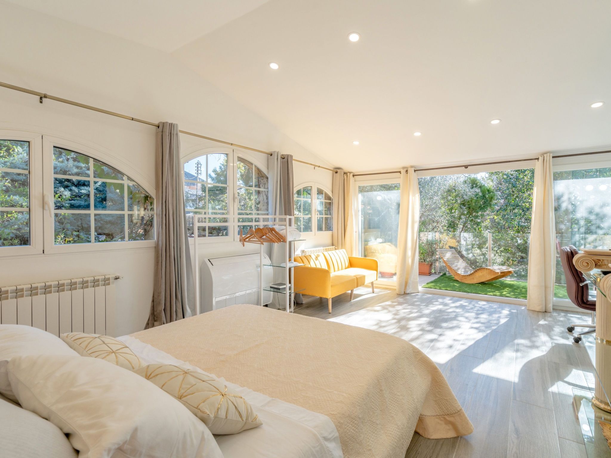 Photo of 5-Suiten Madrid Villa Oasis, Schwimmbad-Spa, Fitnessraum, Club