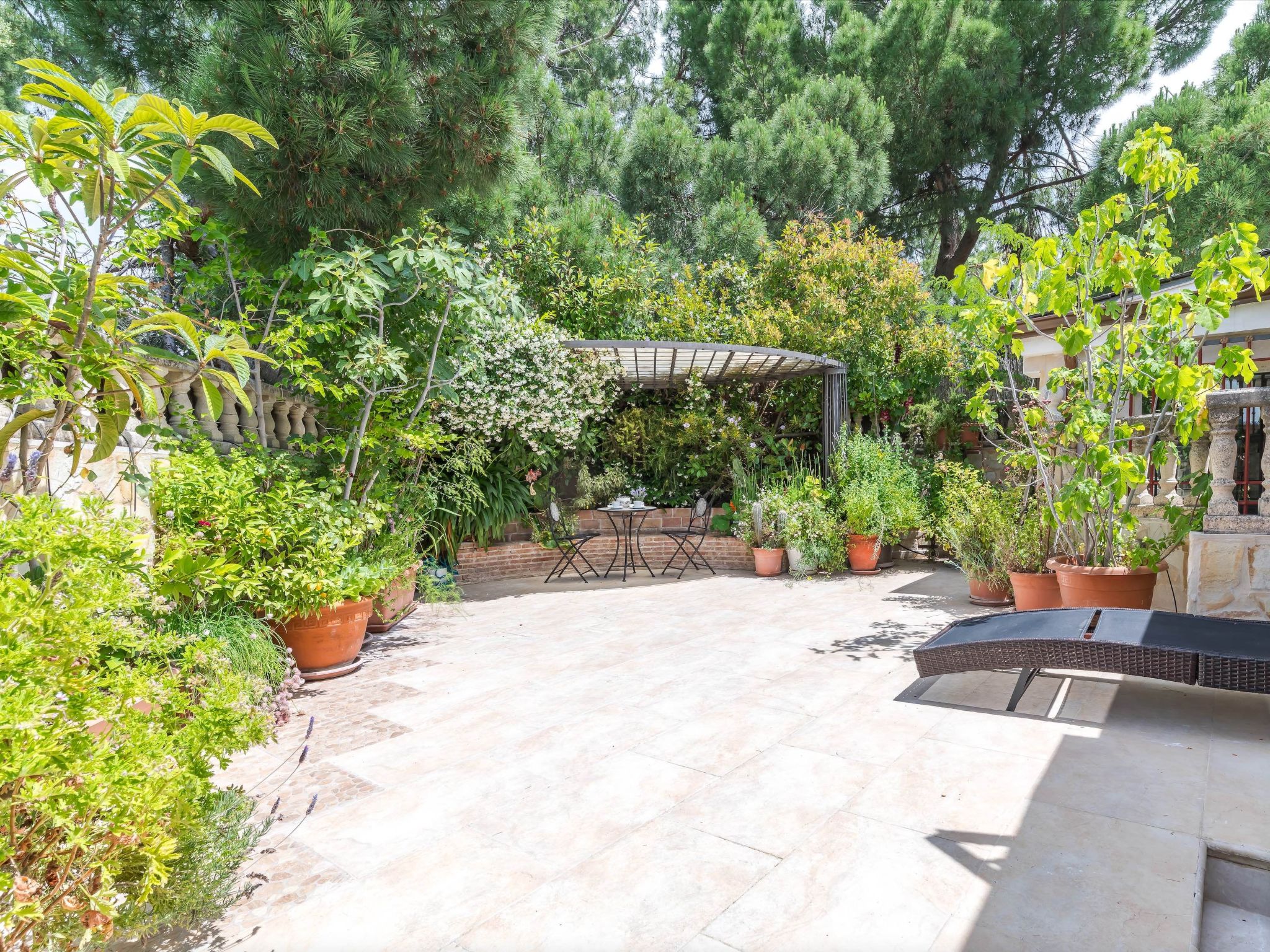 Photo of 5-Suiten Madrid Villa Oasis, Schwimmbad-Spa, Fitnessraum, Club