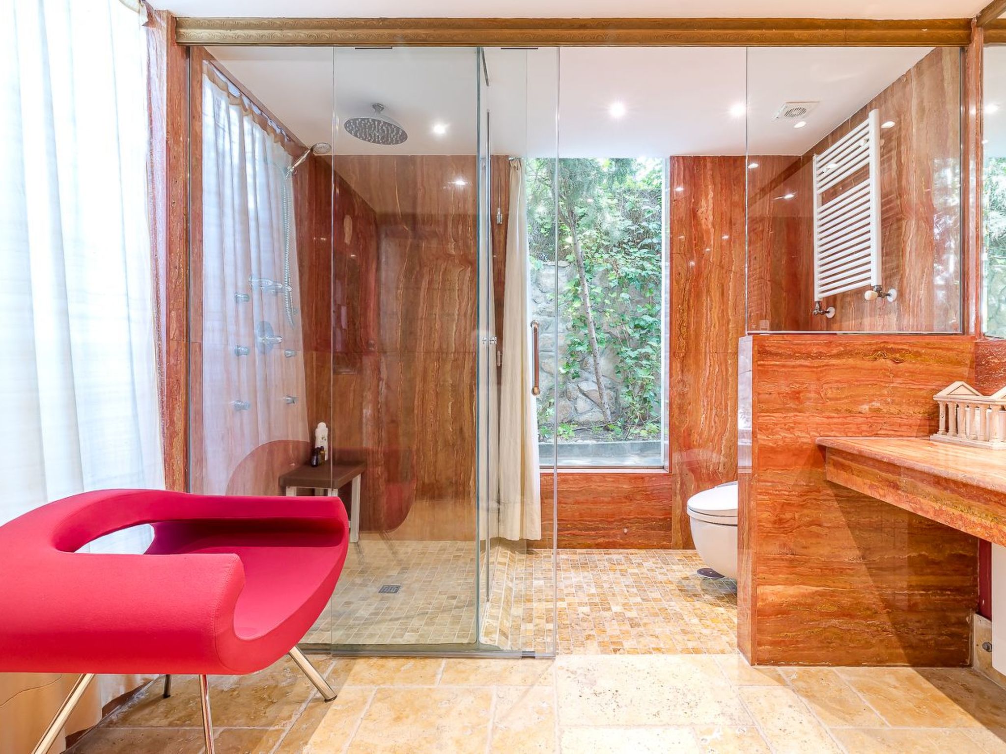 5-Suiten Madrid Villa Oasis, Schwimmbad-Spa, Fitnessraum, Club-Inside