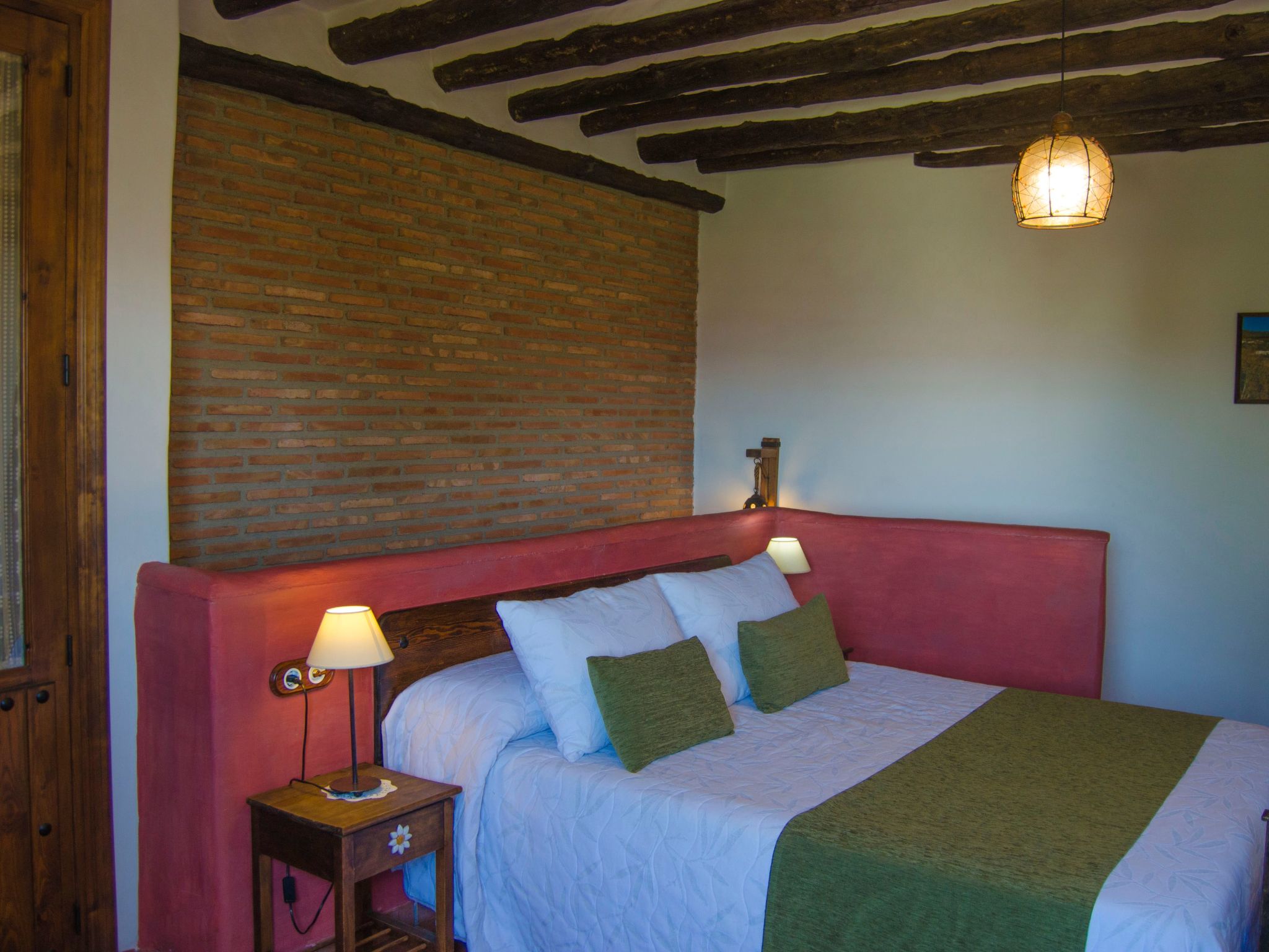 Gemütliches Haus in Anlage mit Pool und Garten