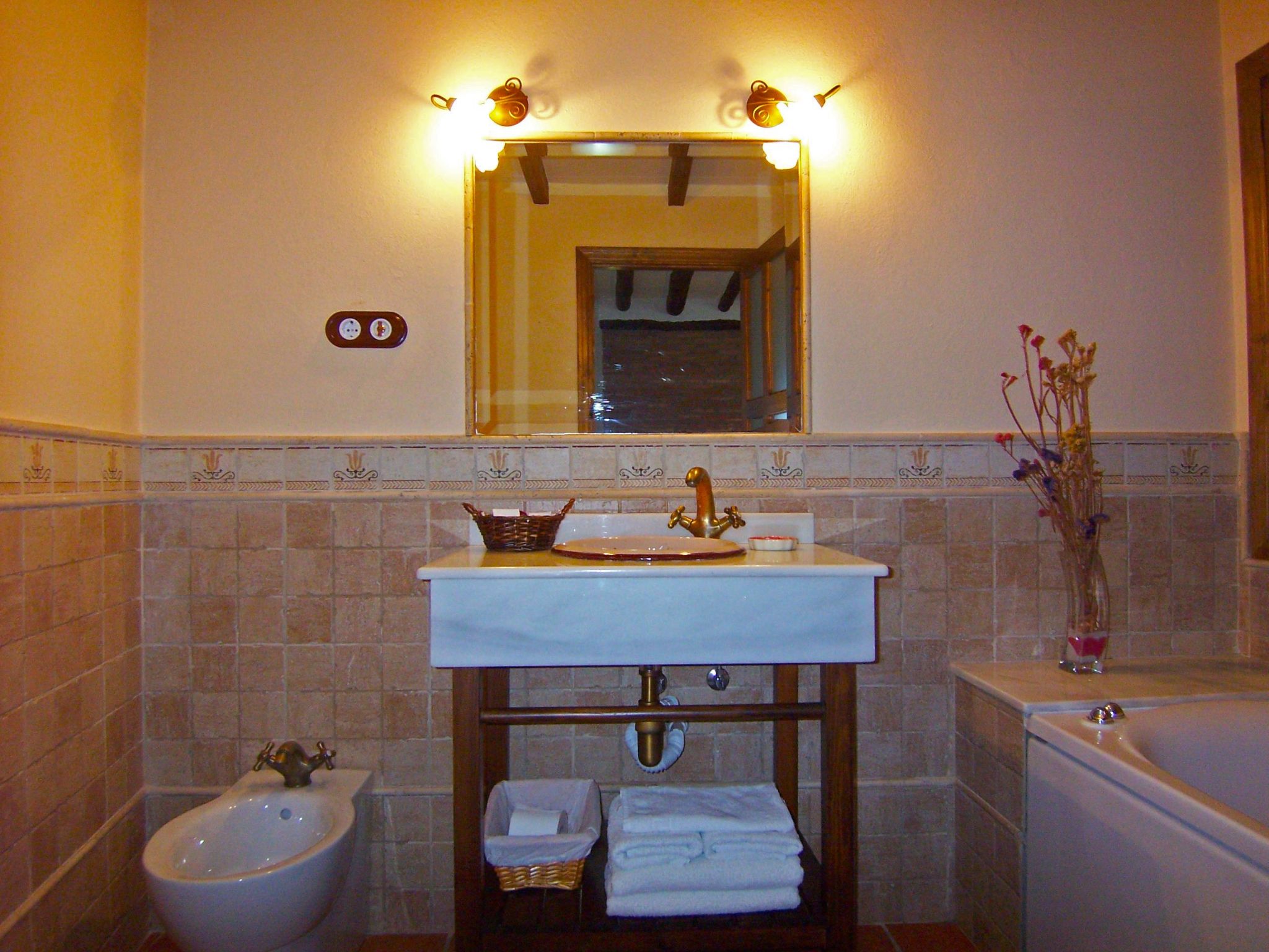 Gemütliches Haus in Anlage mit Pool und Garten-Image-tags.info