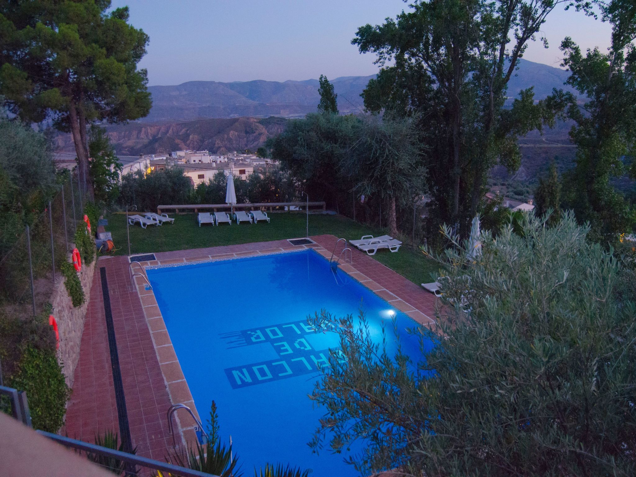 Schönes Haus in Anlage mit Schwimmbad