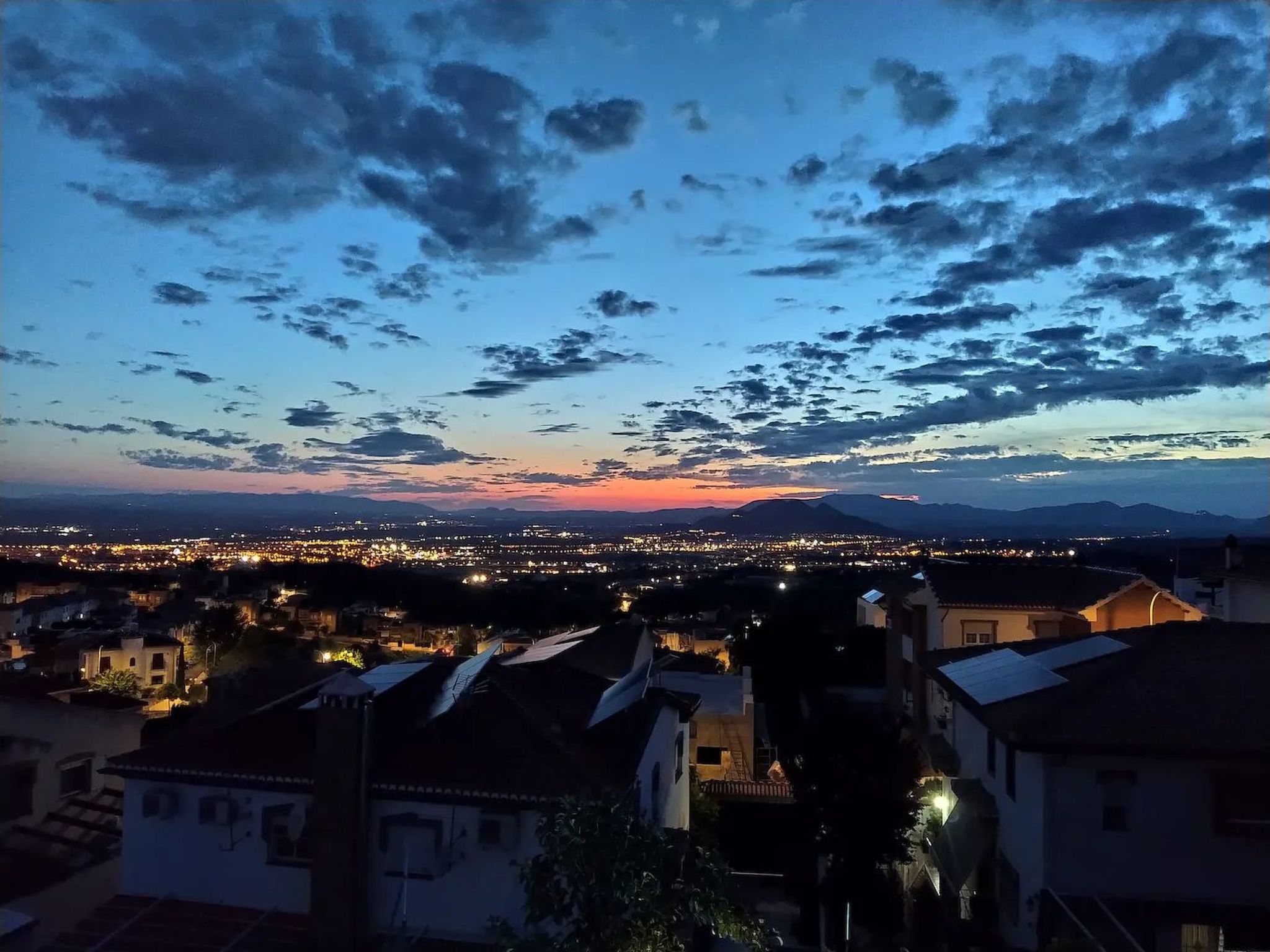 Helles Haus mit Aussicht und privatem Pool
