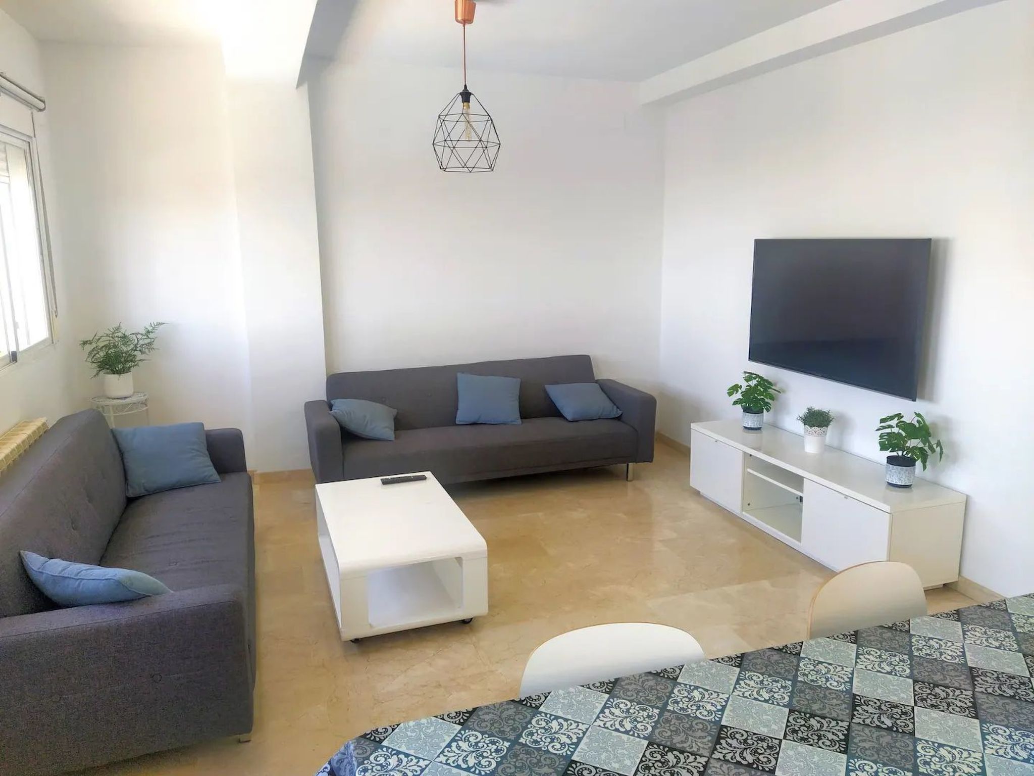 Helles Haus mit Aussicht und privatem Pool-Image-tags.info